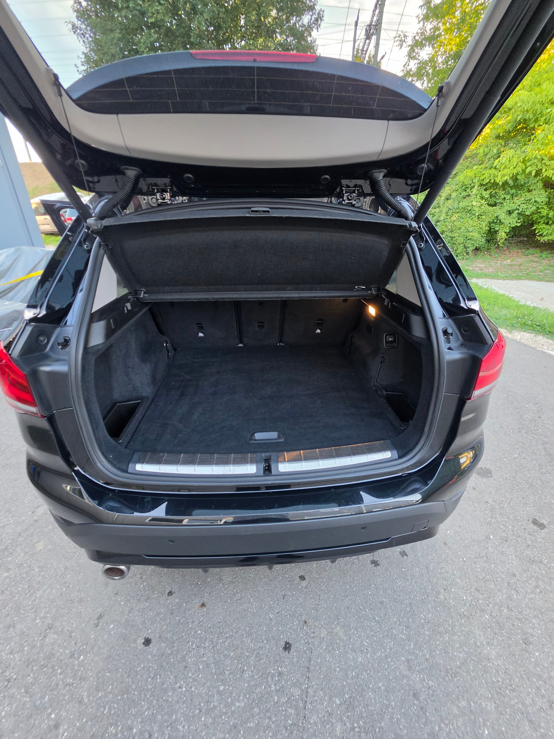 BMW X1 xDrive 25e Sport Line Steptronic-image-19