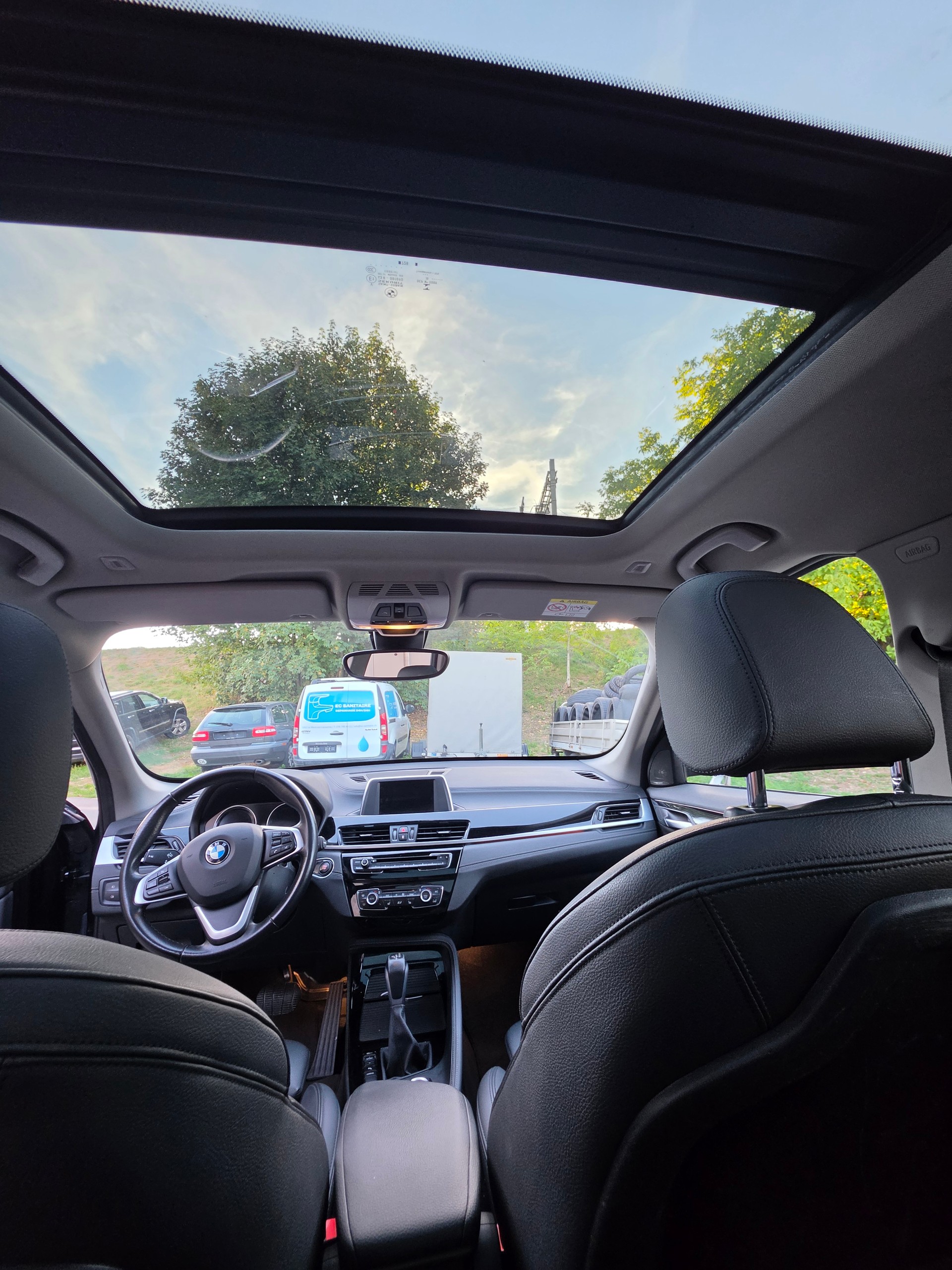 BMW X1 xDrive 25e Sport Line Steptronic-image-9