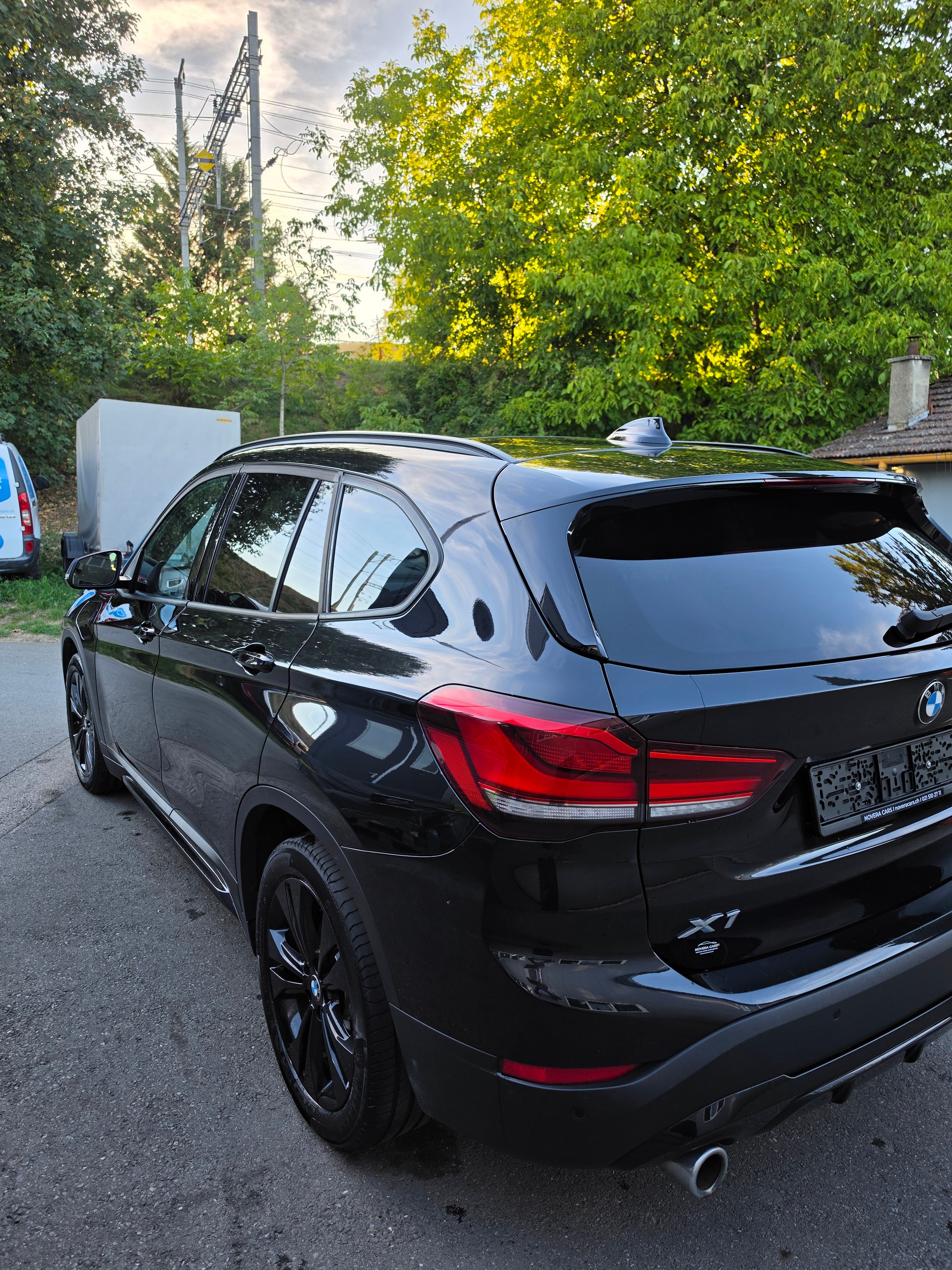 BMW X1 xDrive 25e Sport Line Steptronic-image-5