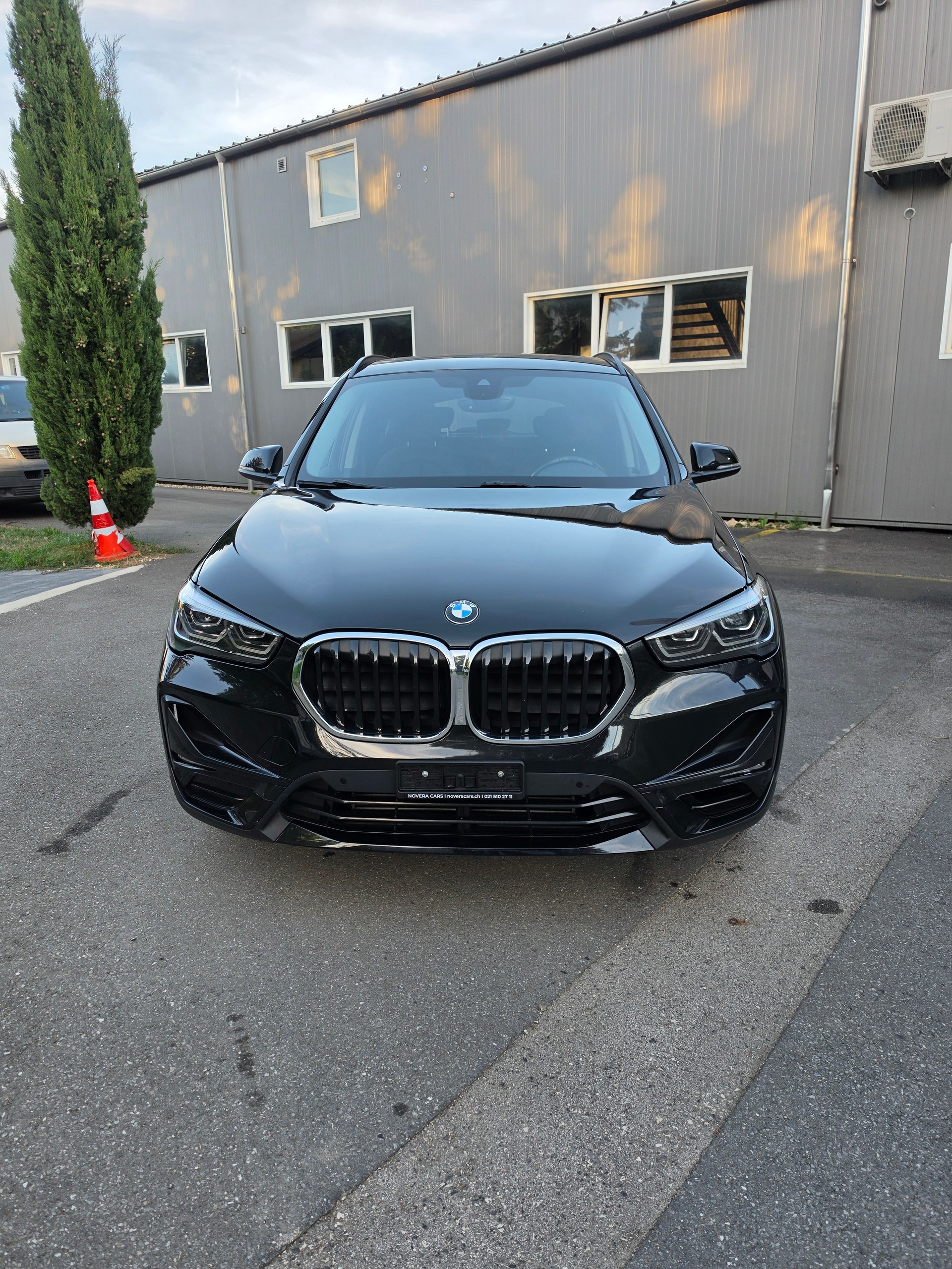 BMW X1 xDrive 25e Sport Line Steptronic-showroom-element-1