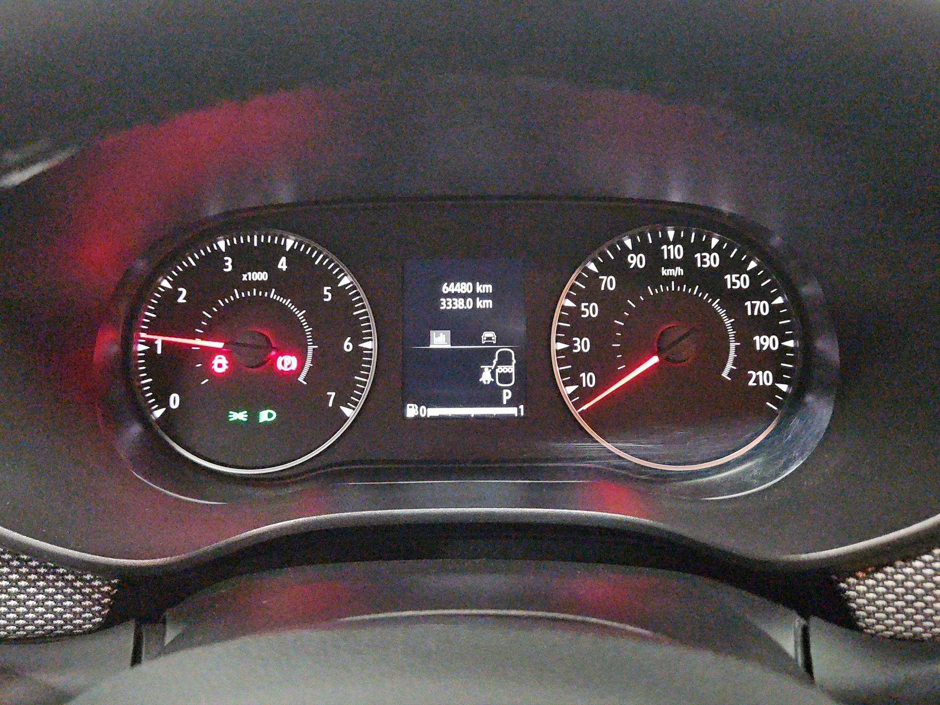 DACIA Sandero Stepway TCe 90 Comfort CVT-image-10