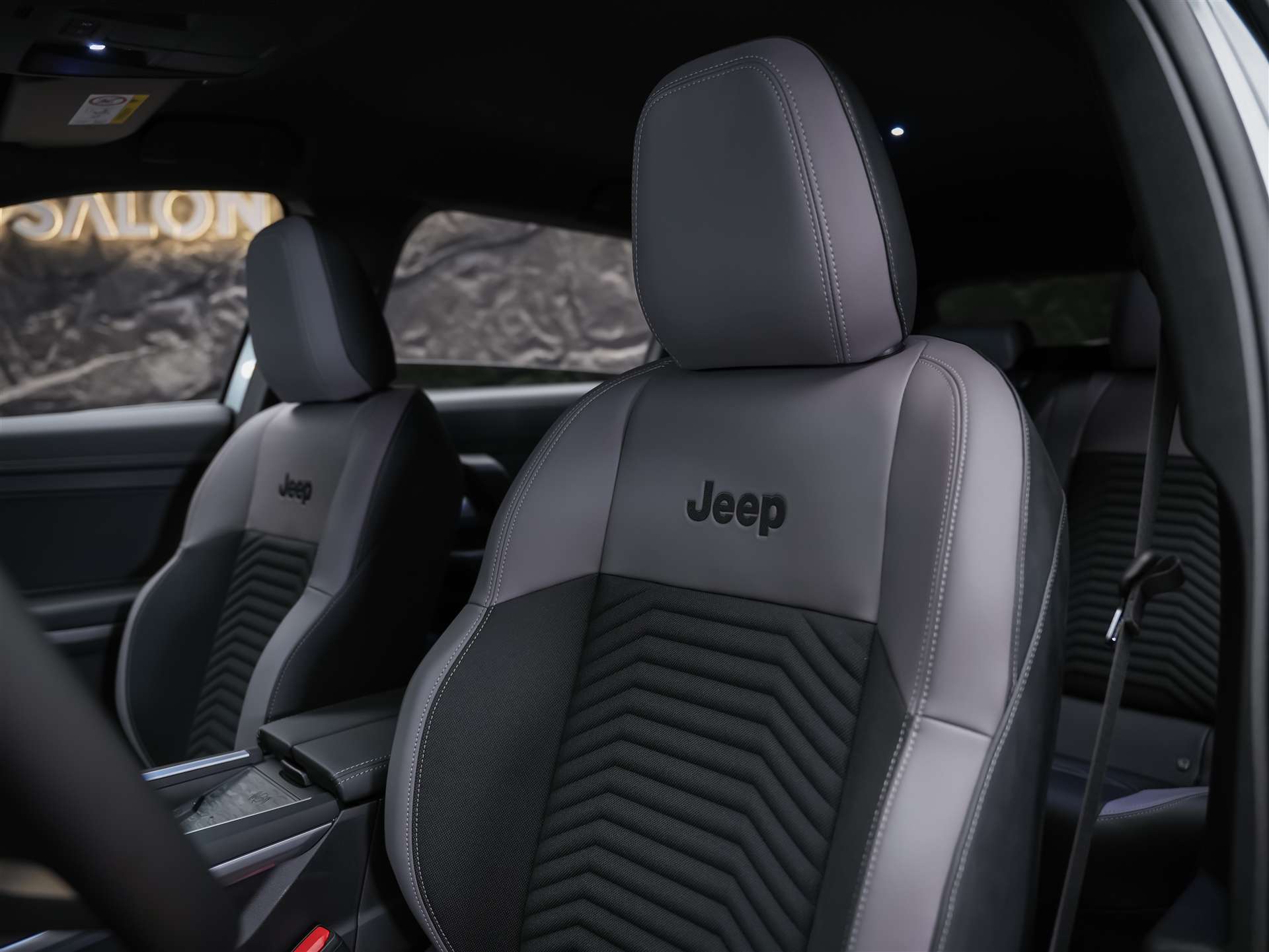 JEEP Compass 1.2 T e-Hybrid First Edition *SOFORT Verfügbar*Werksgarantie*Matrix-LED*Lenkradheizung*-image-10