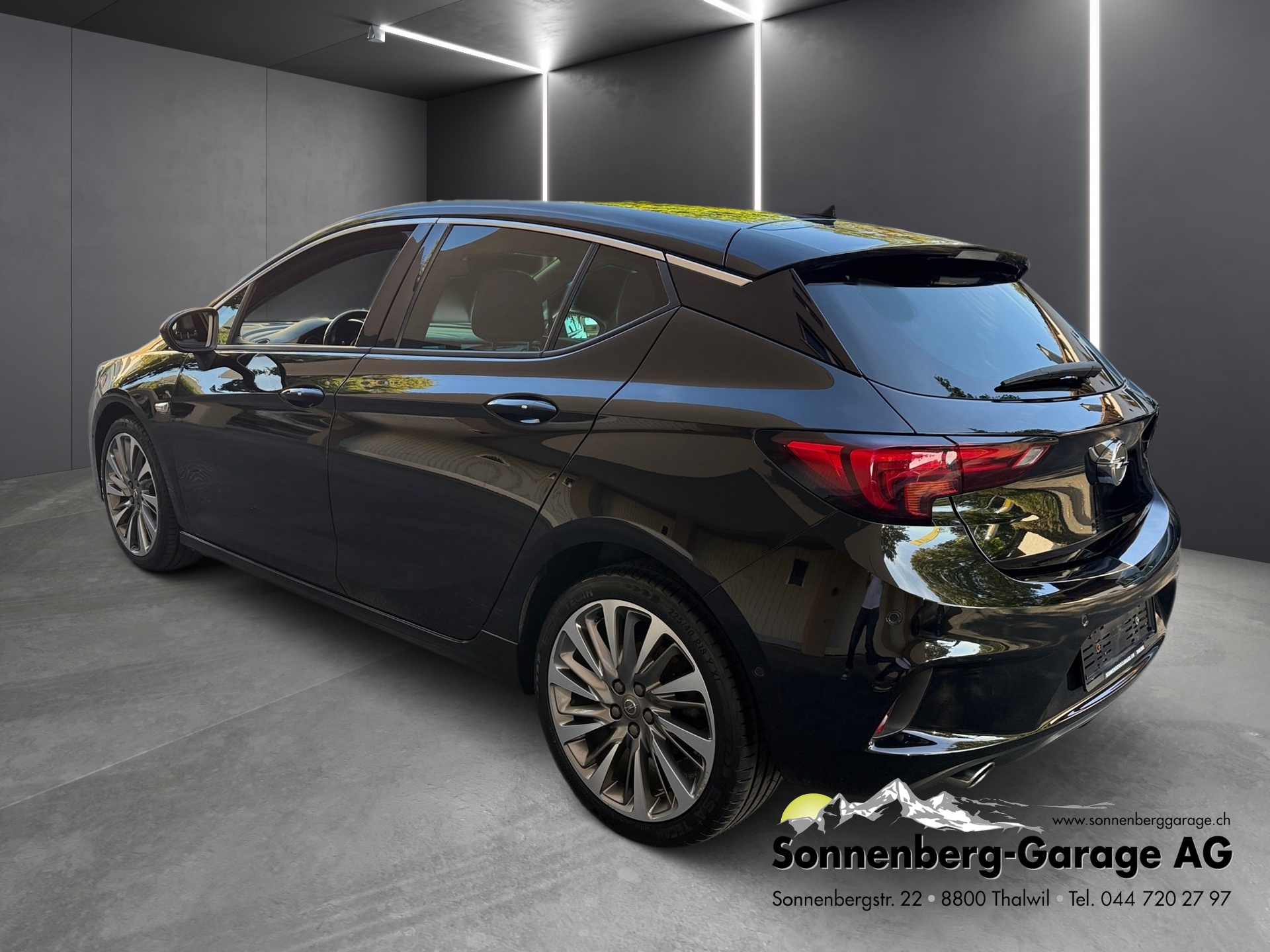 OPEL Astra 1.6i Turbo OPC Line-showroom-element-3
