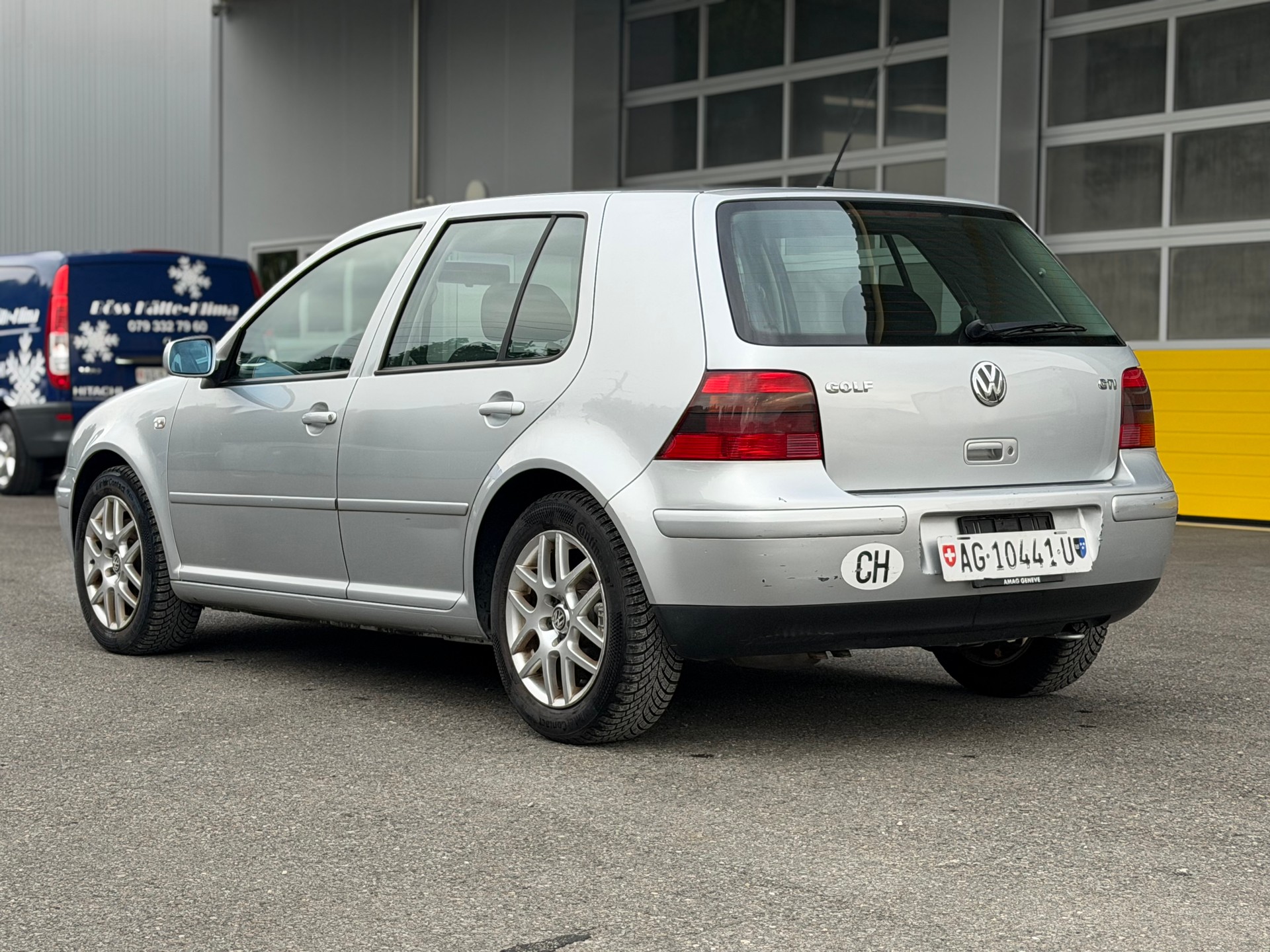 VW Golf 1.8 T GTI-image-3