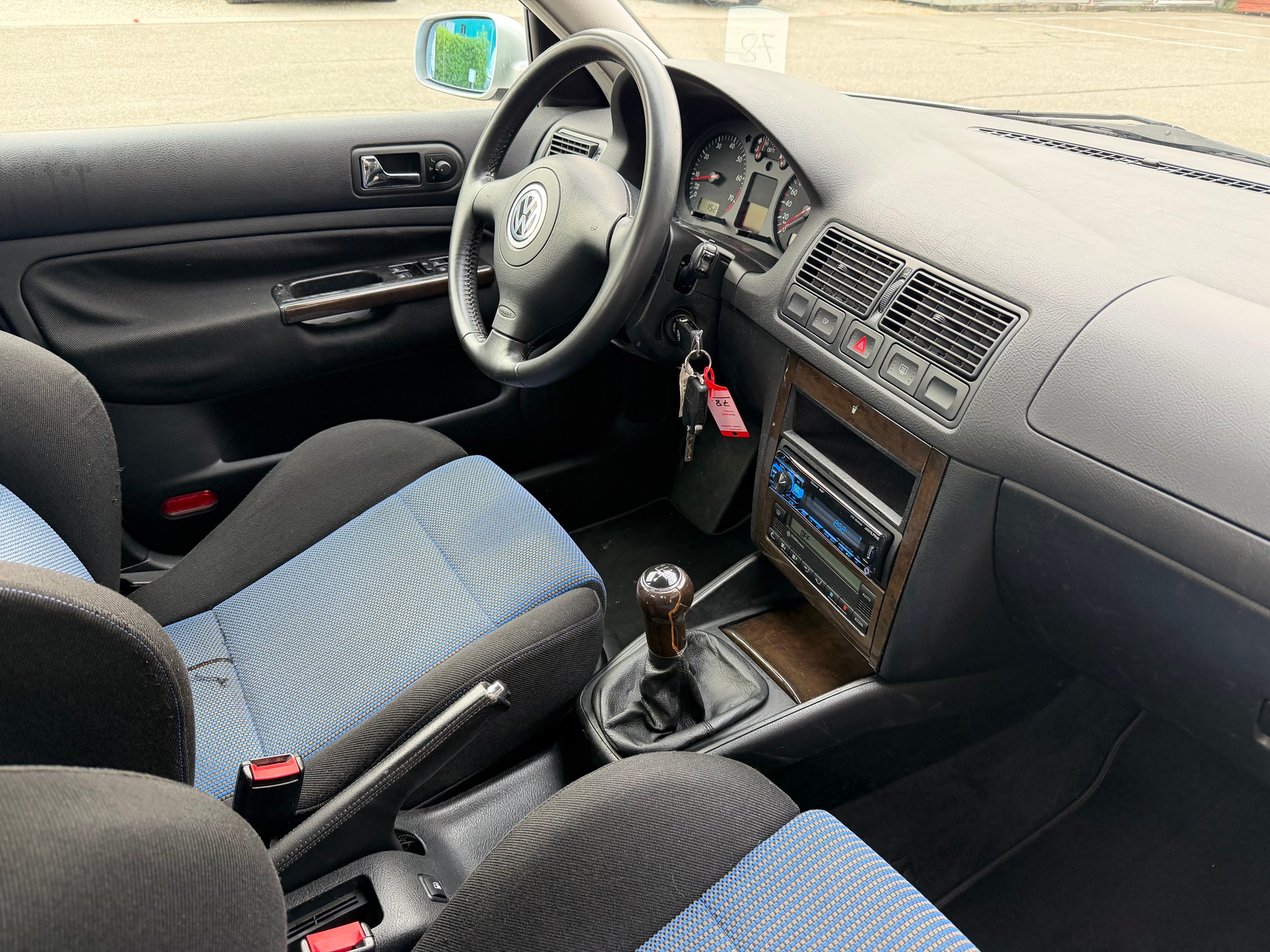VW Golf 1.8 T GTI-image-9