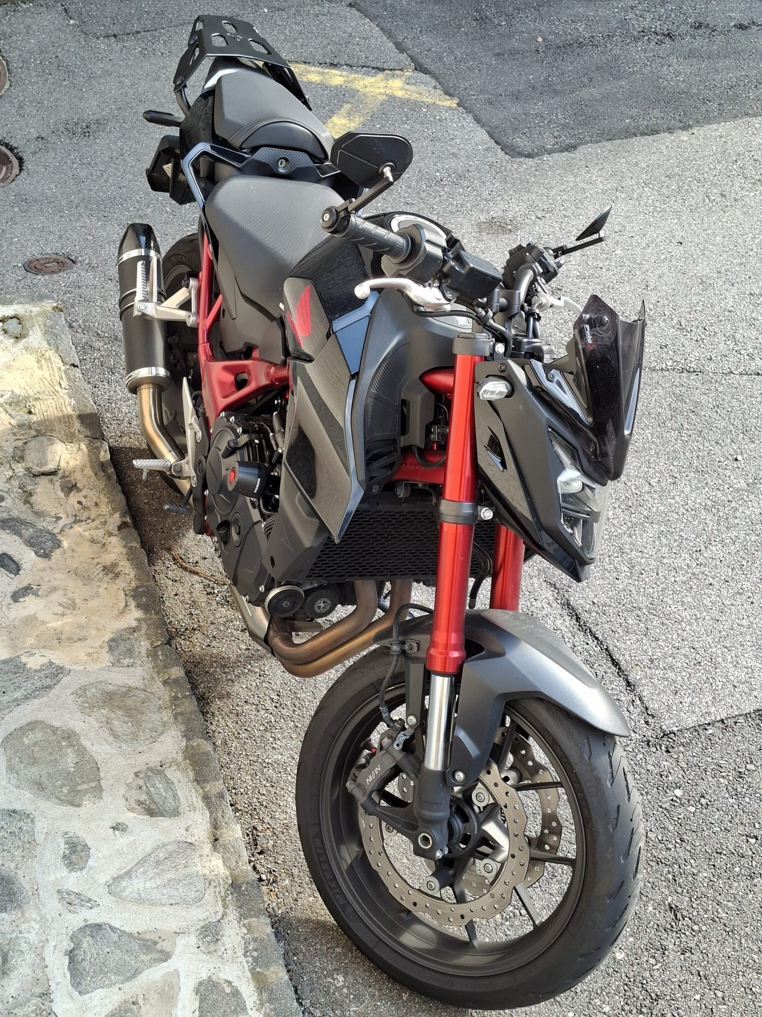 HONDA CB 750 Hornet (35kW)-image-2