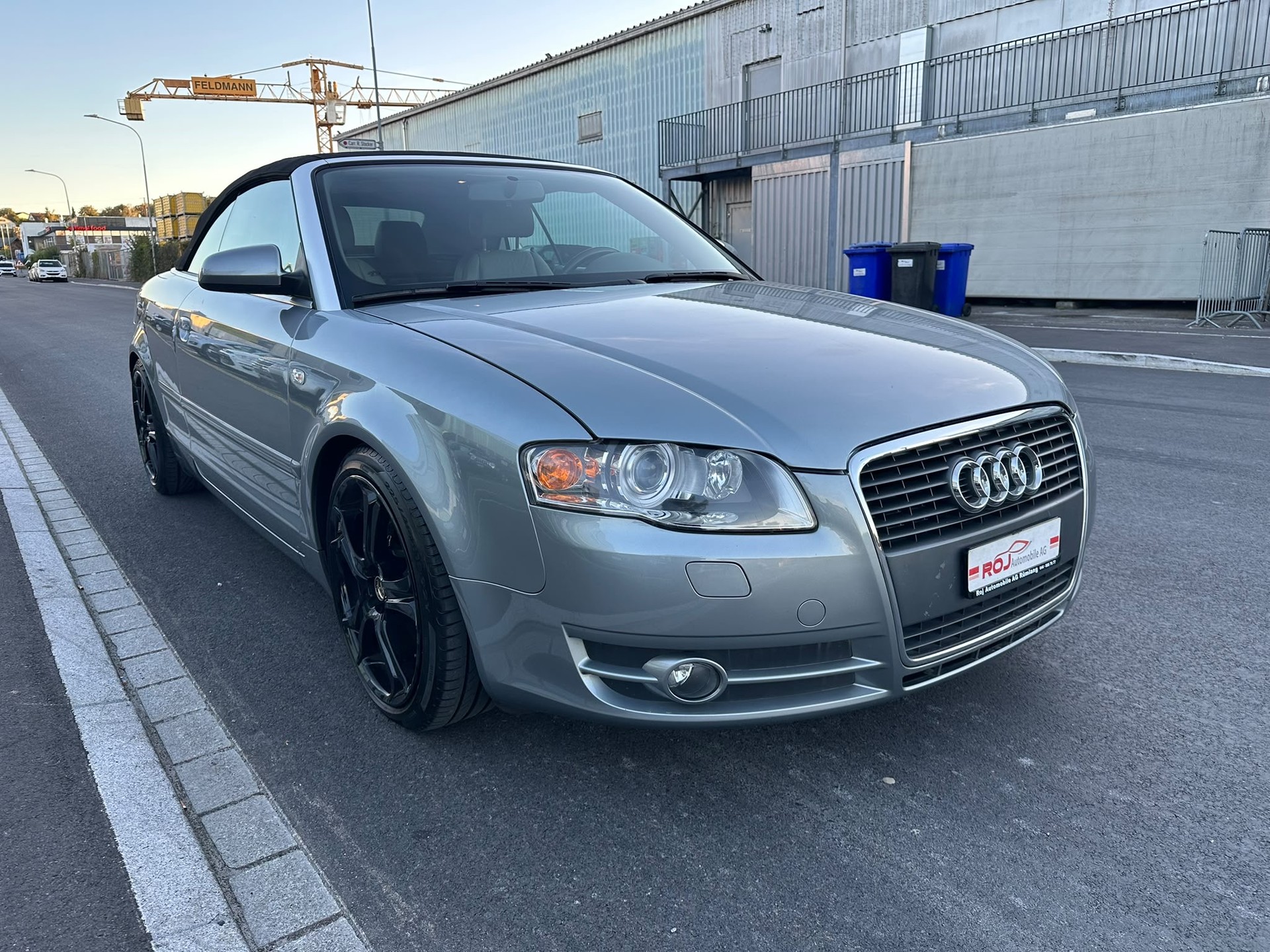 AUDI A4 Cabriolet 1.8 Turbo-showroom-element-3