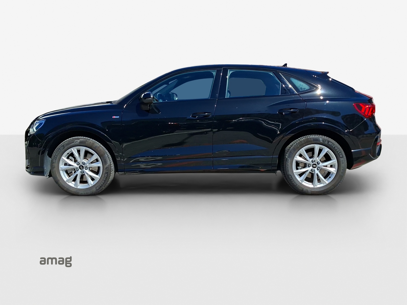 AUDI Q3 Sportback 40 TFSI S line quattro S-tronic-showroom-element-1