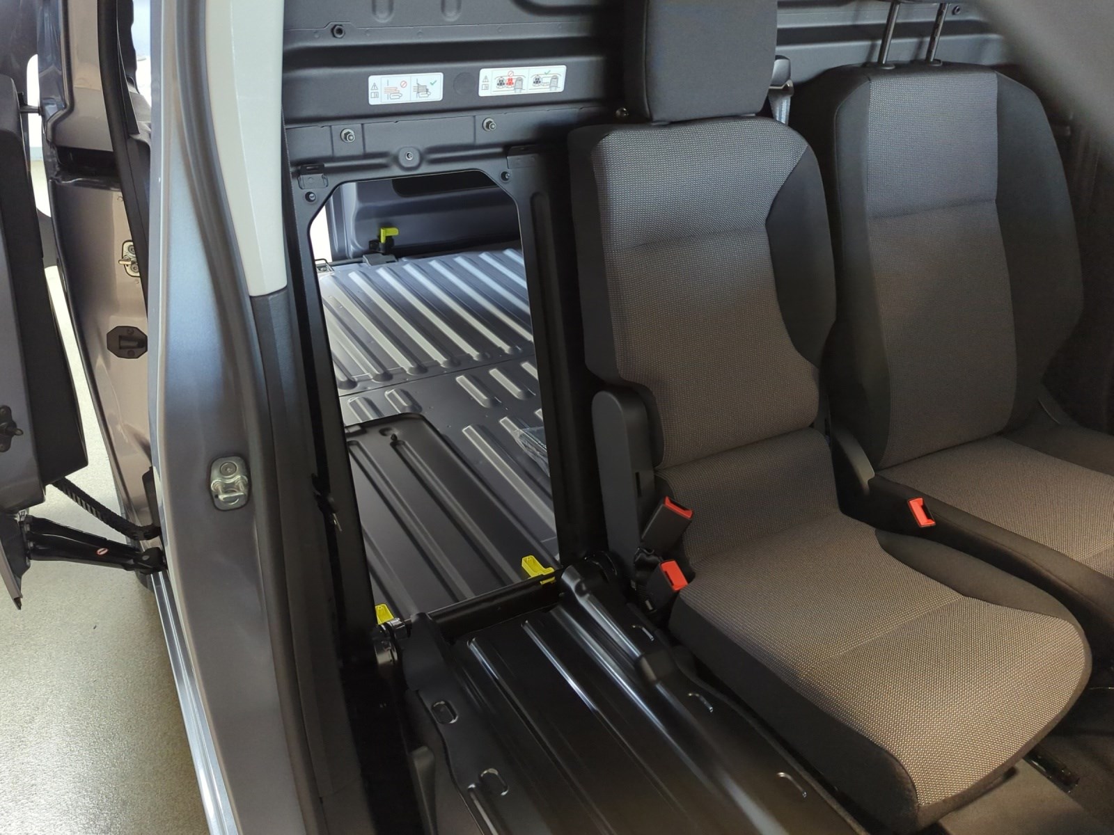 FIAT E-Doblo L1 50kWh Launch Edition-image-17