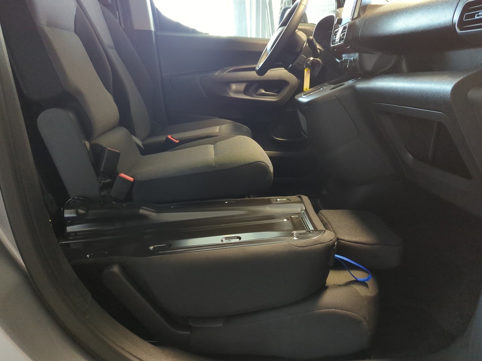 FIAT E-Doblo L1 50kWh Launch Edition-image-18