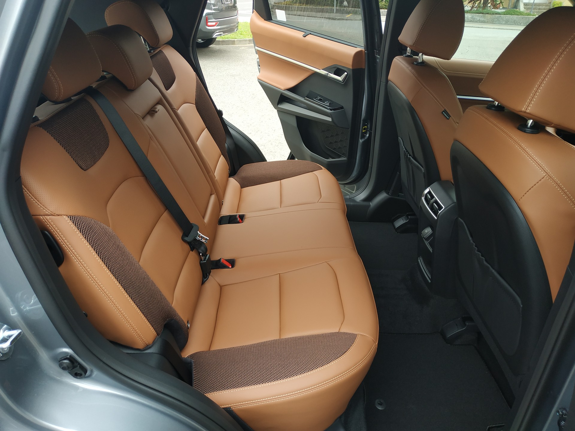 KGM-SsangYong Torres 1.5 TGDI 1st Edition 4WD AT-image-17