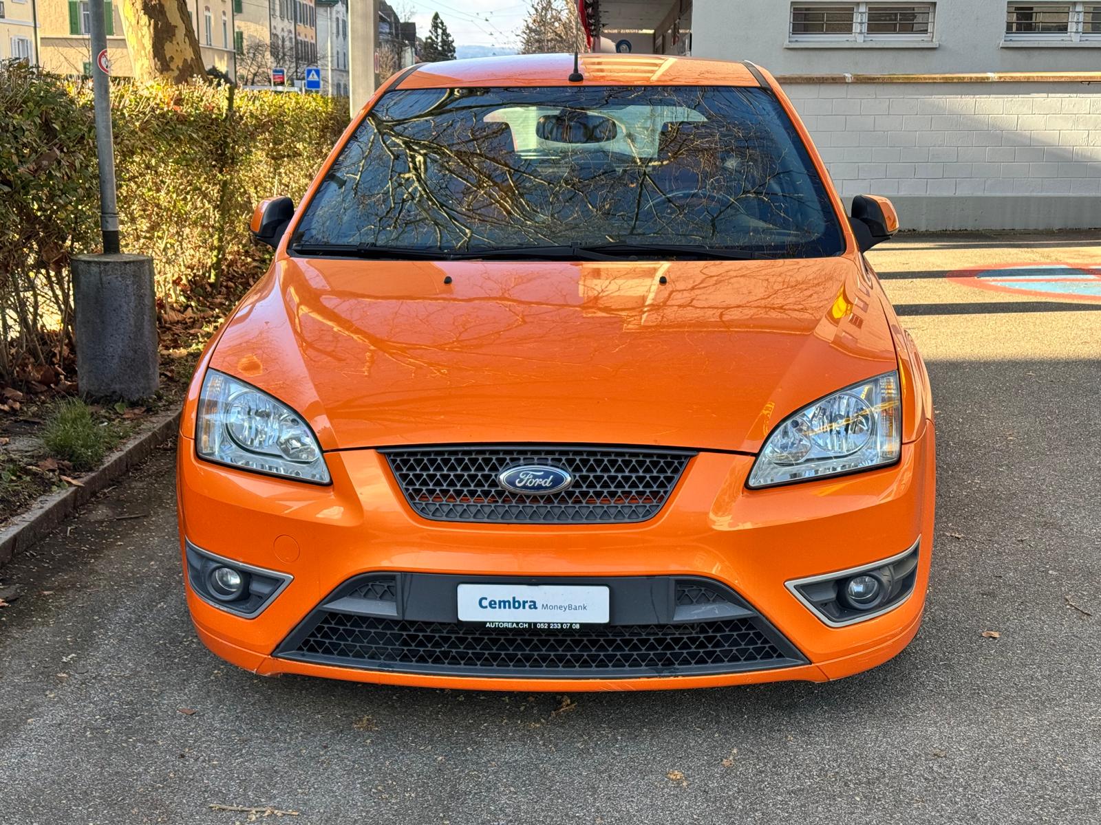FORD Focus 2.5 Turbo ST-showroom-element-3