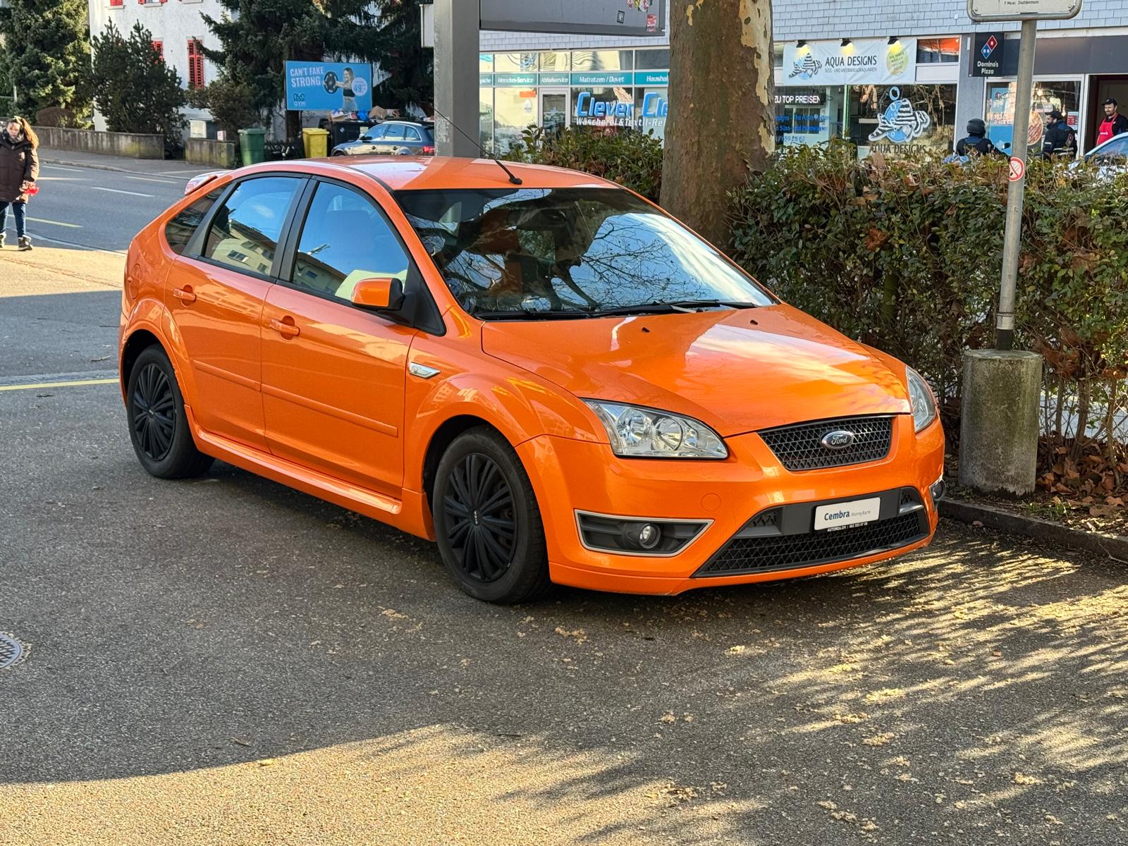 FORD Focus 2.5 Turbo ST-showroom-element-1