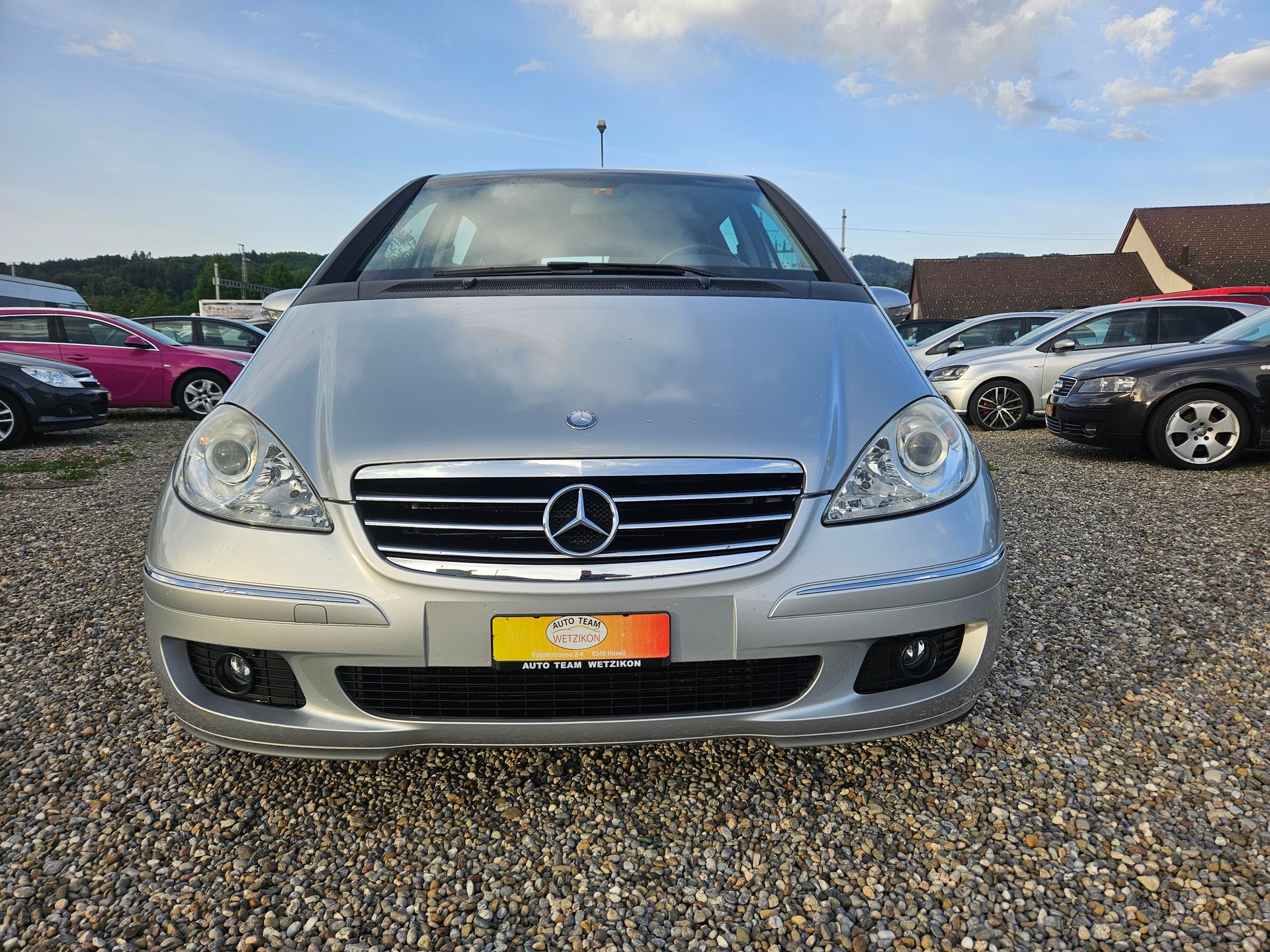 MERCEDES-BENZ A 200 Avantgarde-image-14