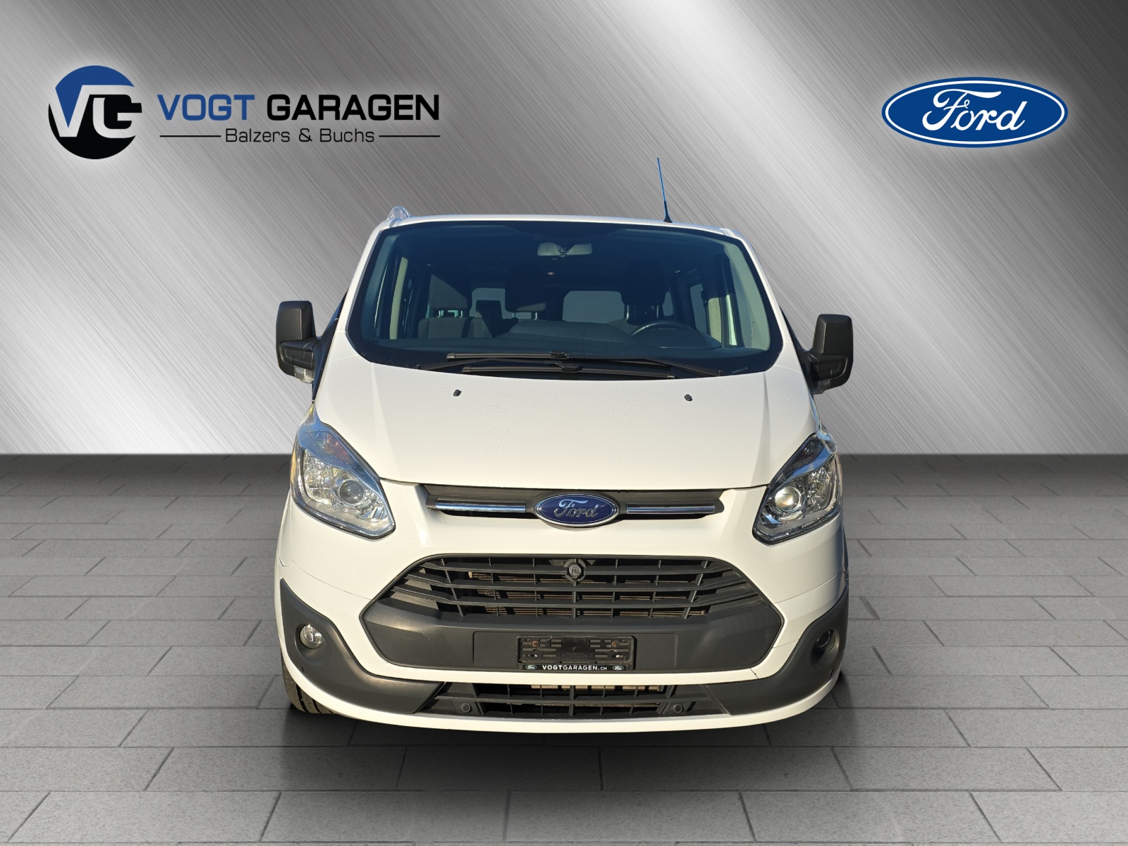 FORD Transit Custom Kombi 310 L1 2.2 TDCi 125 Tren-showroom-element-1