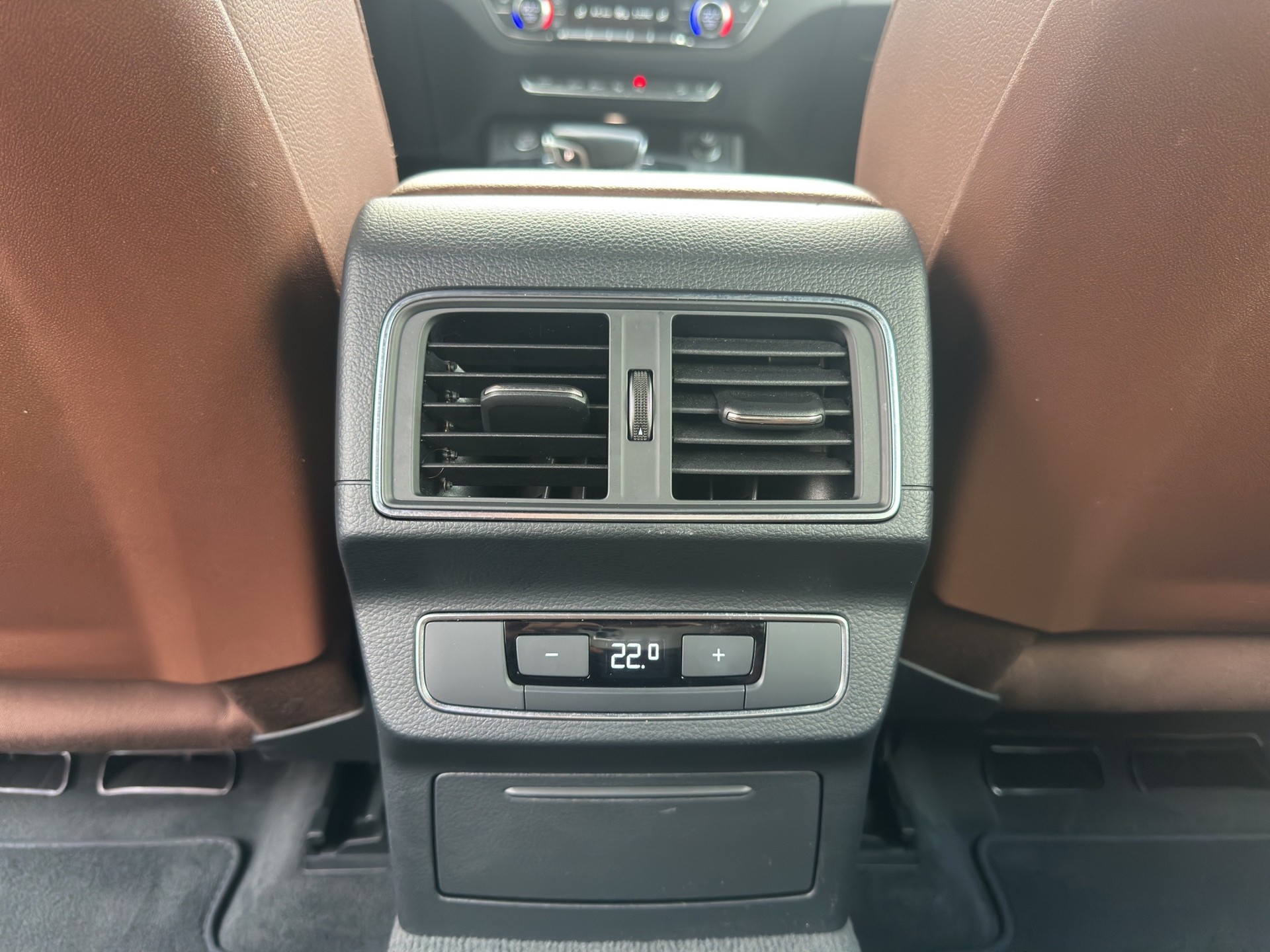 AUDI Q5 2.0 TFSI quattro S-tronic-image-23