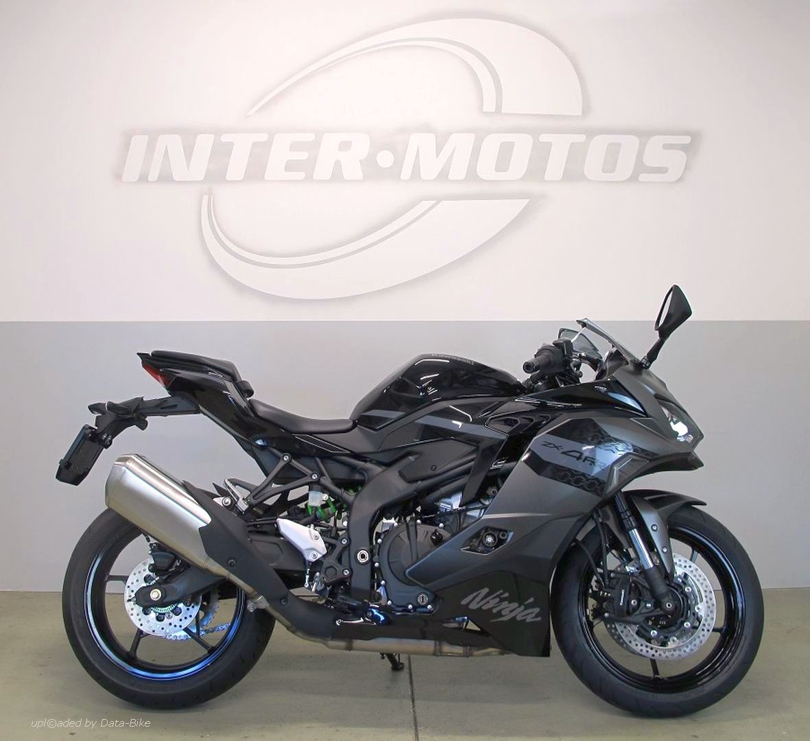 KAWASAKI NINJA ZX 4RR (57/35KW)-image-0