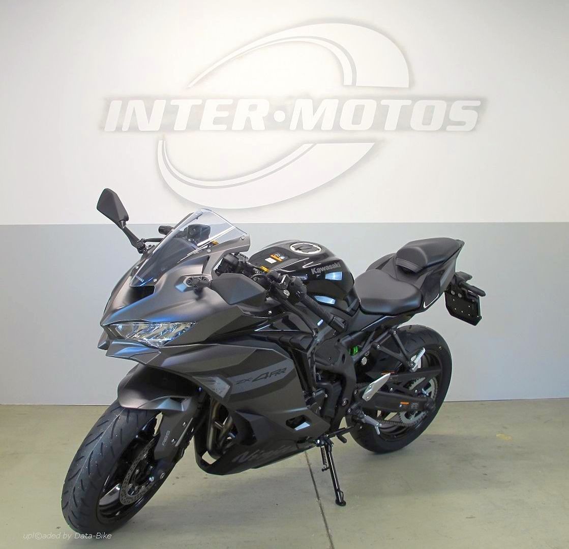 KAWASAKI NINJA ZX 4RR (57/35KW)-image-2