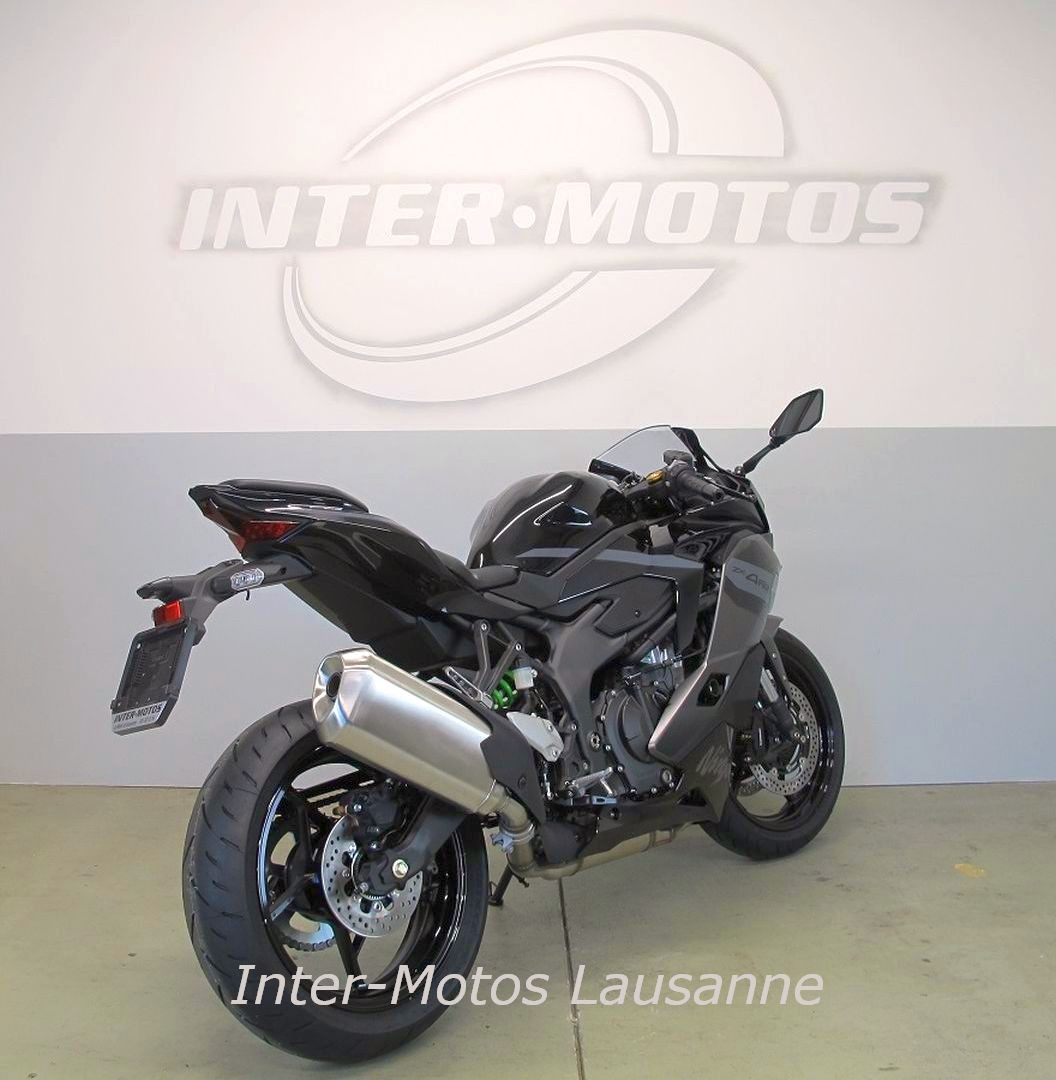 KAWASAKI NINJA ZX 4RR (57/35KW)-image-5