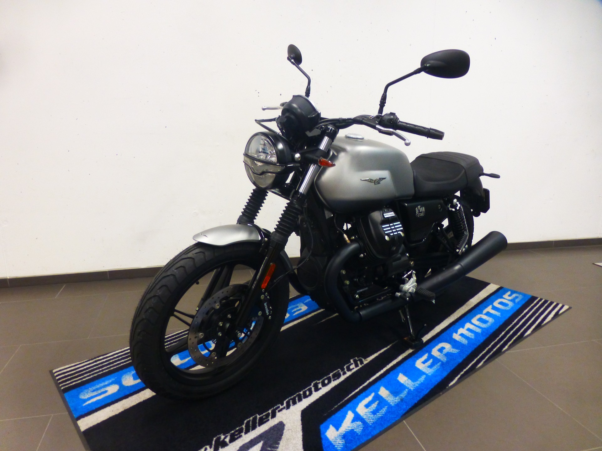 MOTO GUZZI V7 IV 850 Stone-image-10