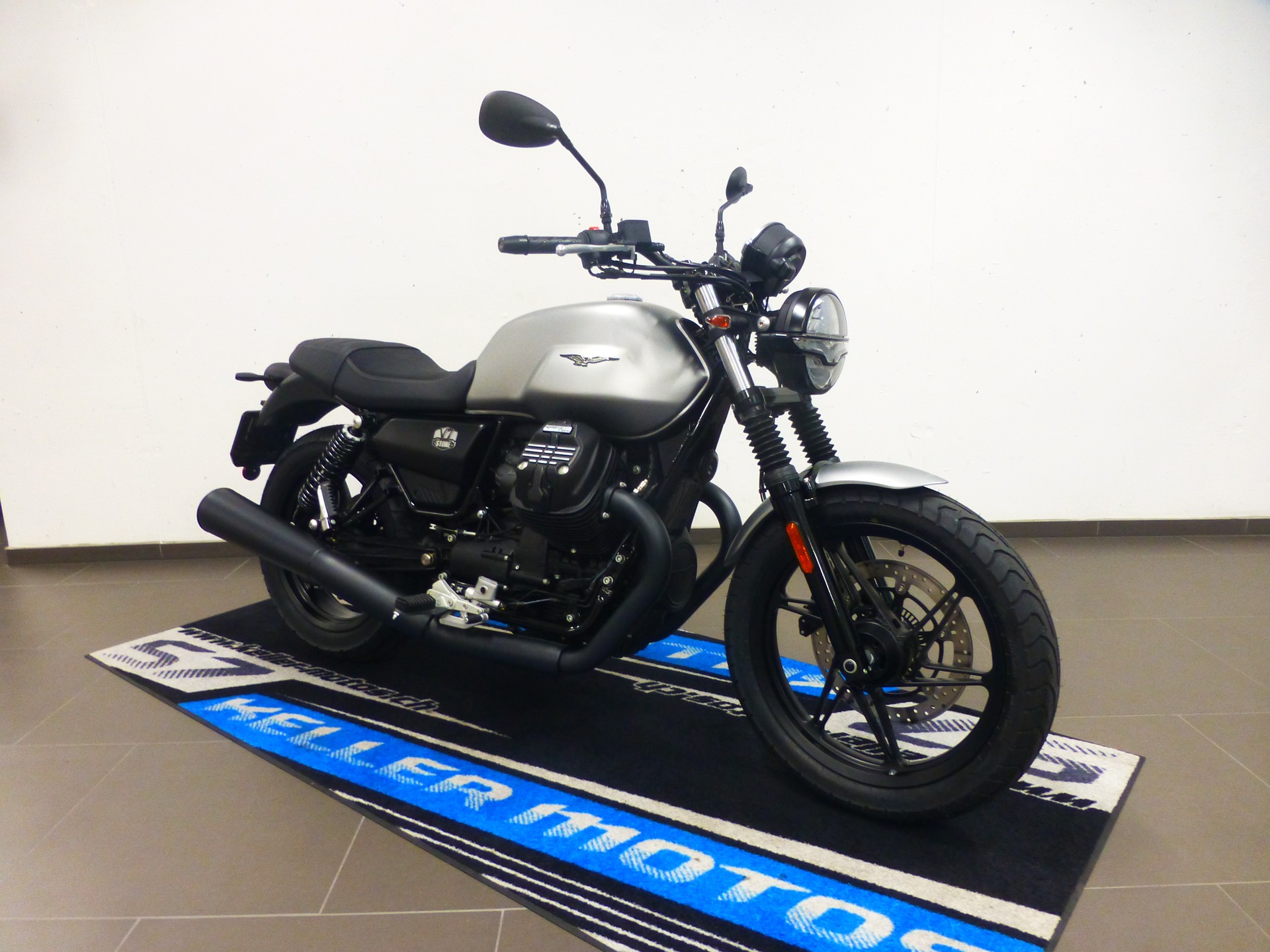 MOTO GUZZI V7 IV 850 Stone-image-2