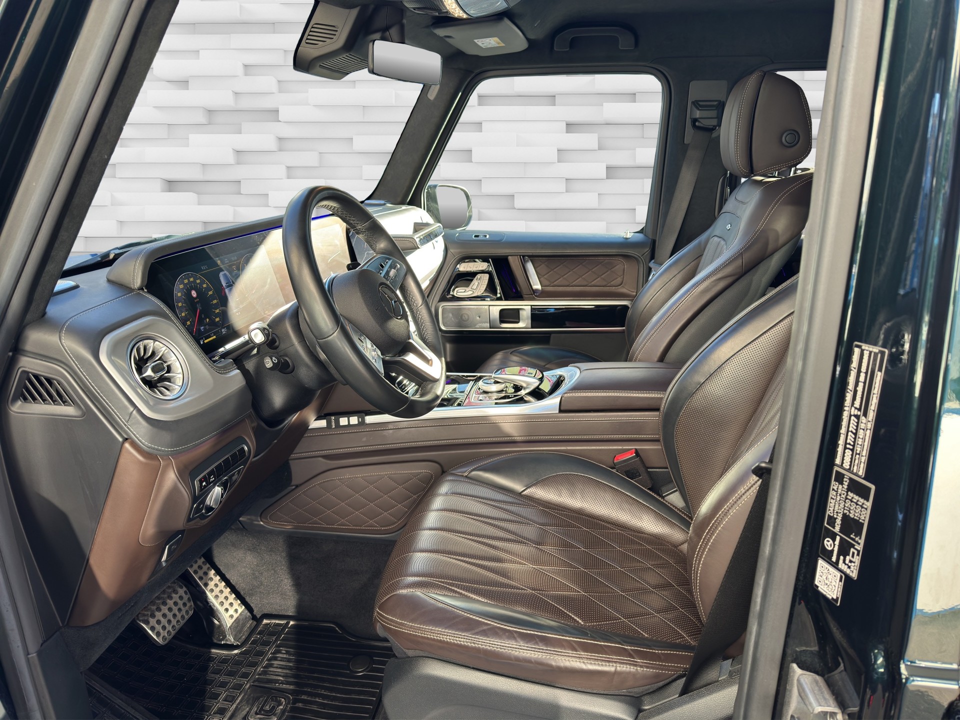 MERCEDES-BENZ G 500 AMG Line 9G-Tronic-image-4