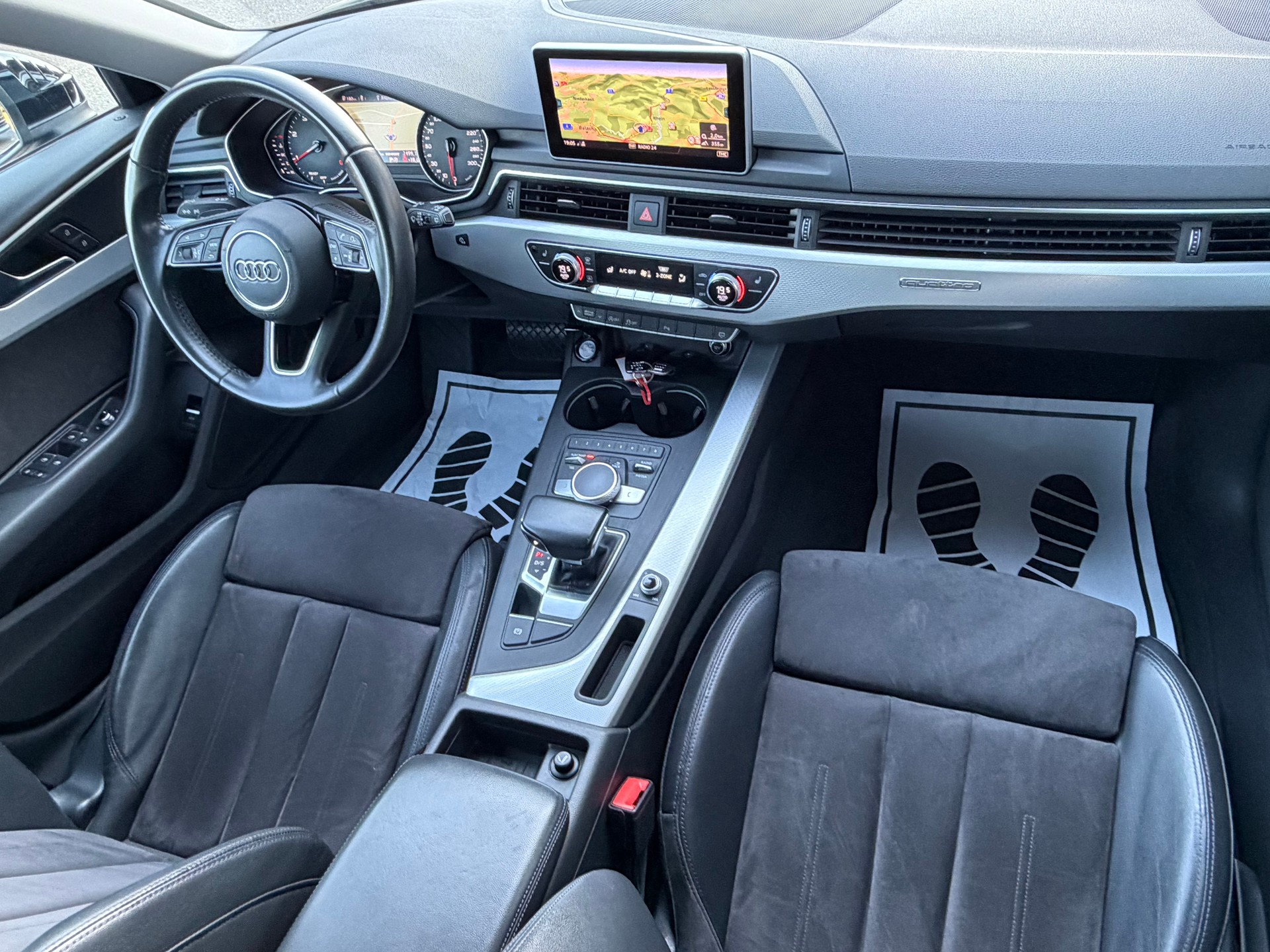 AUDI A4 Avant 2.0 TDI quattro S-tronic S-Line-image-9
