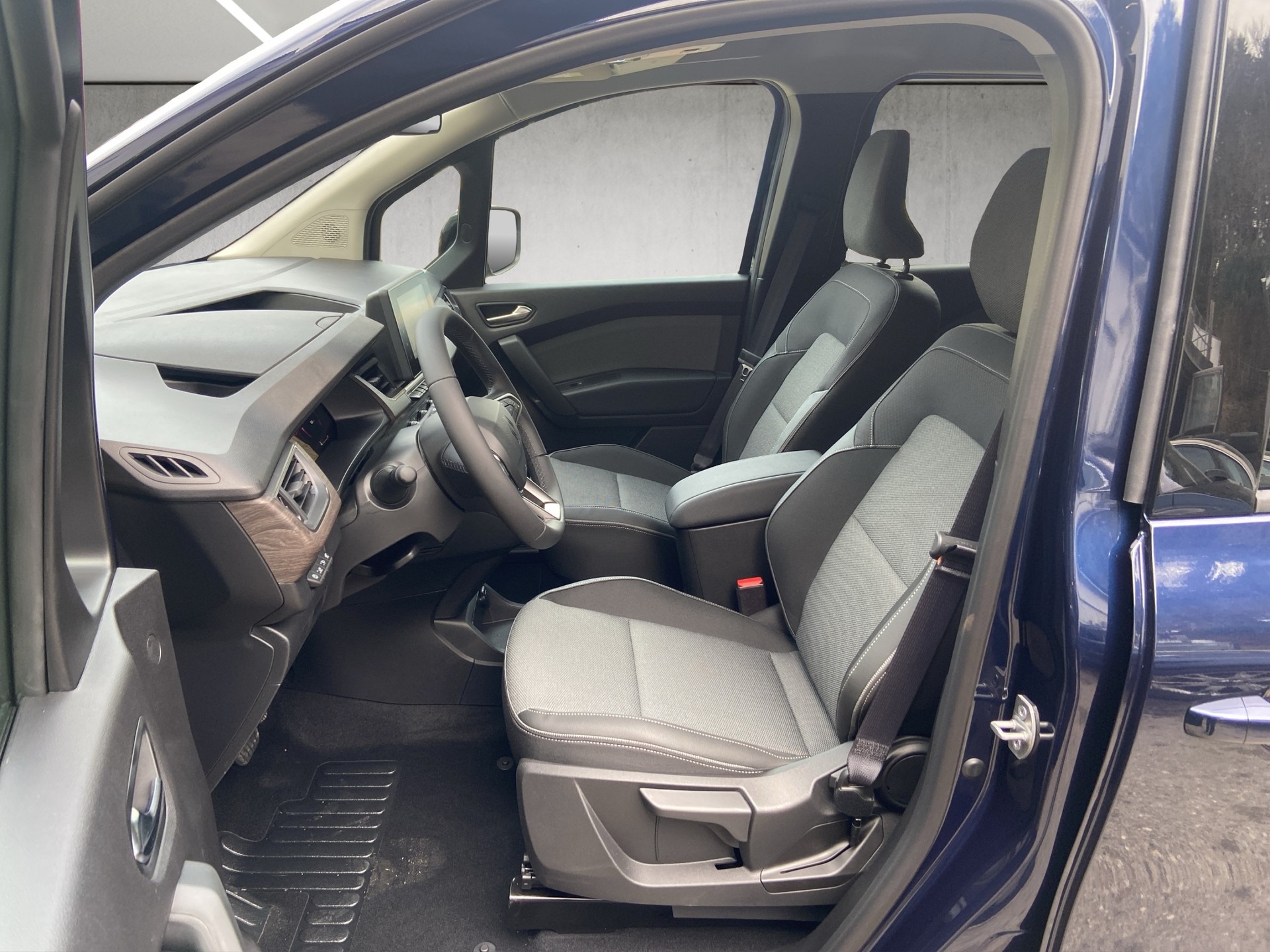 RENAULT Grand Kangoo 1.3 TCe 130 PF Techno EDC-image-10