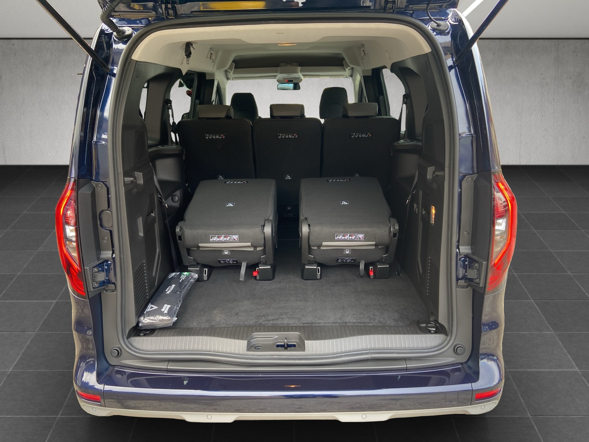 RENAULT Grand Kangoo 1.3 TCe 130 PF Techno EDC-image-12