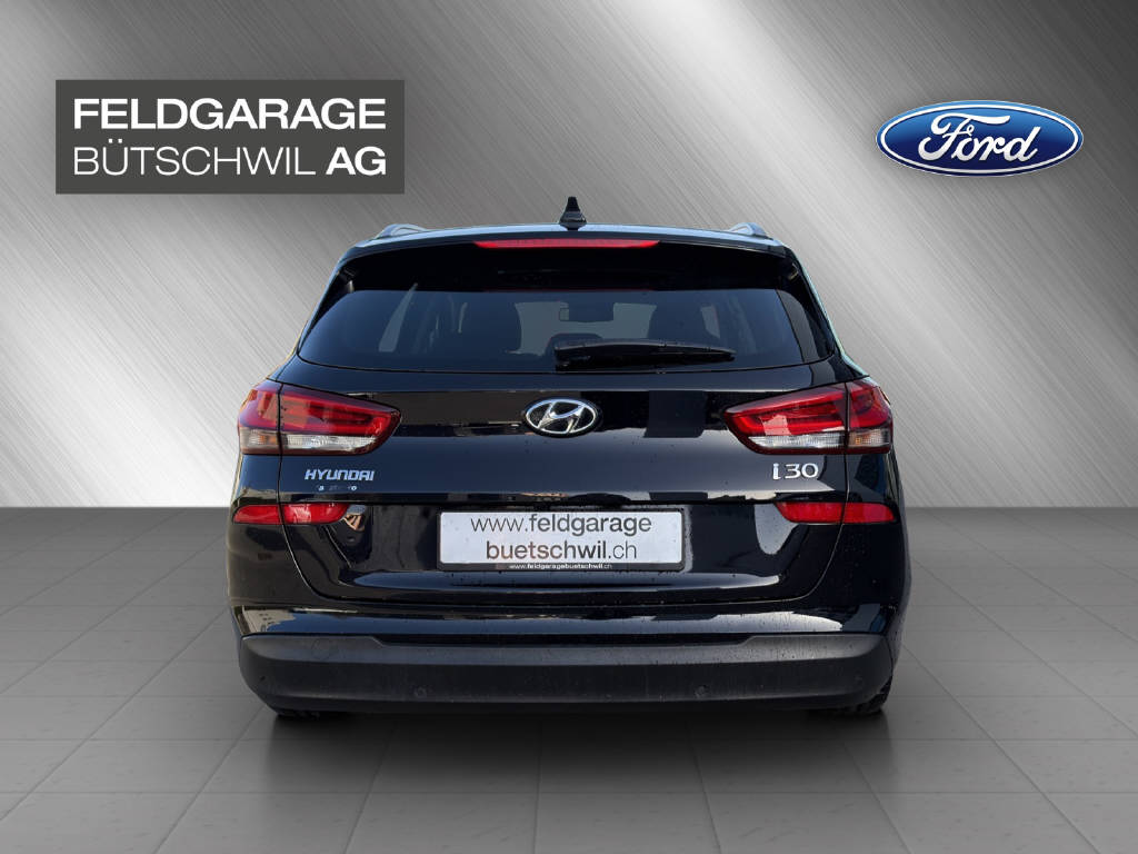 HYUNDAI i30 Wagon 1.6 CRDi Vertex-image-6