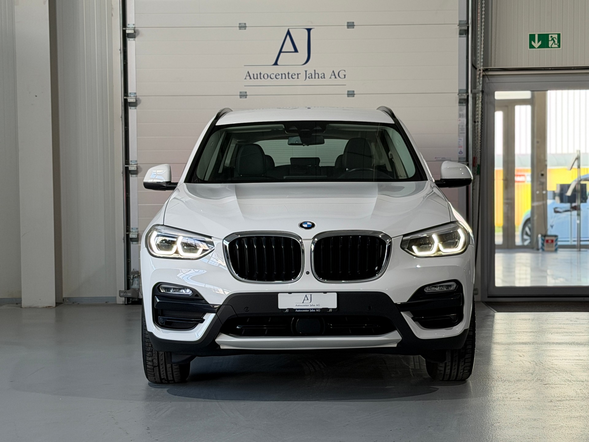 BMW X3 xDrive 30d Steptronic (CH)-showroom-element-3