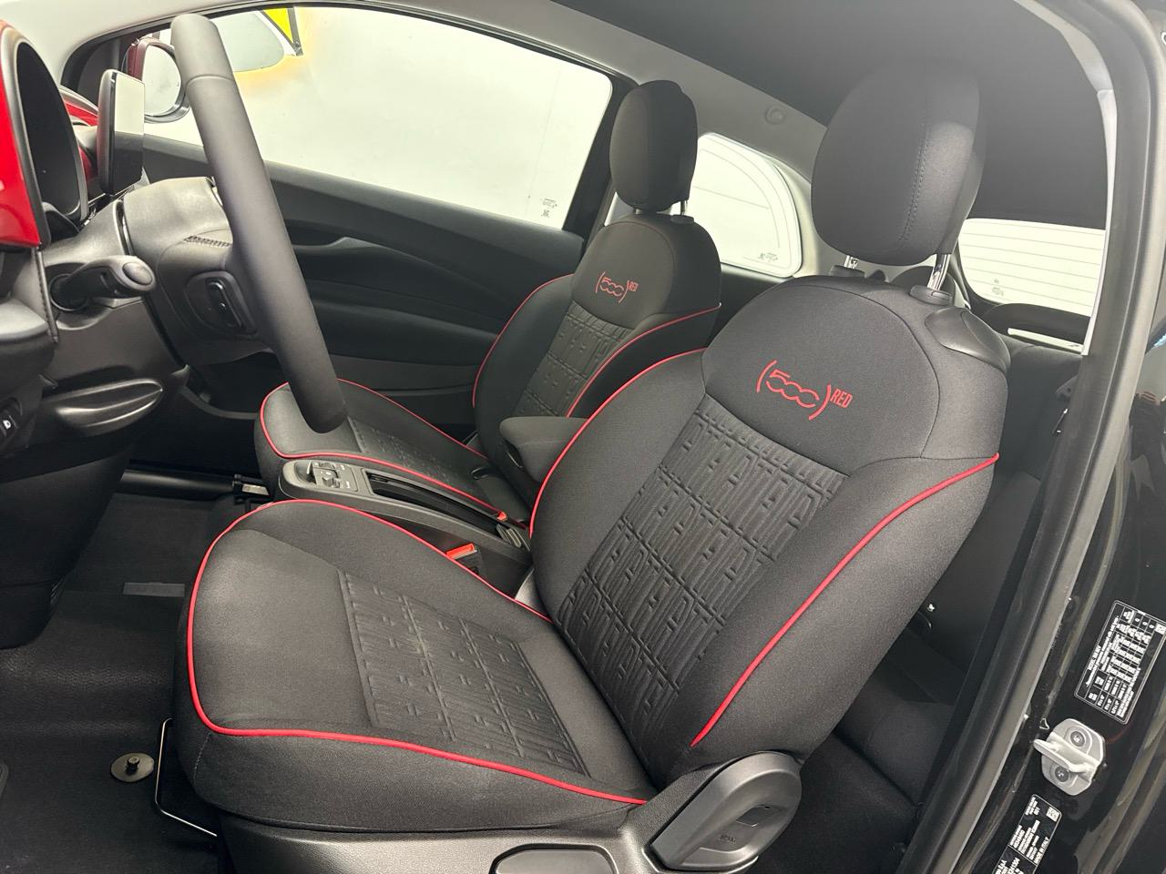 FIAT 500 C electric 87 kW Red-showroom-element-3
