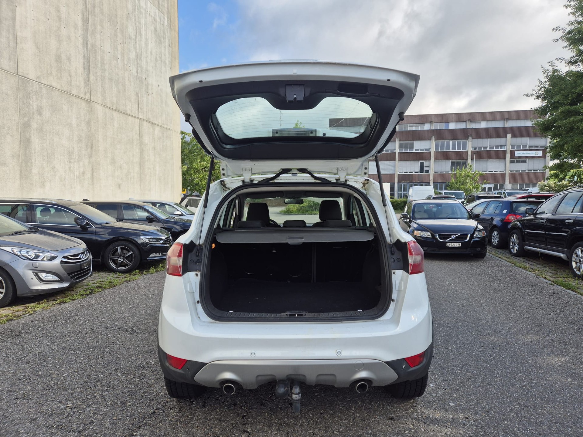 FORD Kuga 2.0 TDCi Carving 4WD PowerShift-image-8