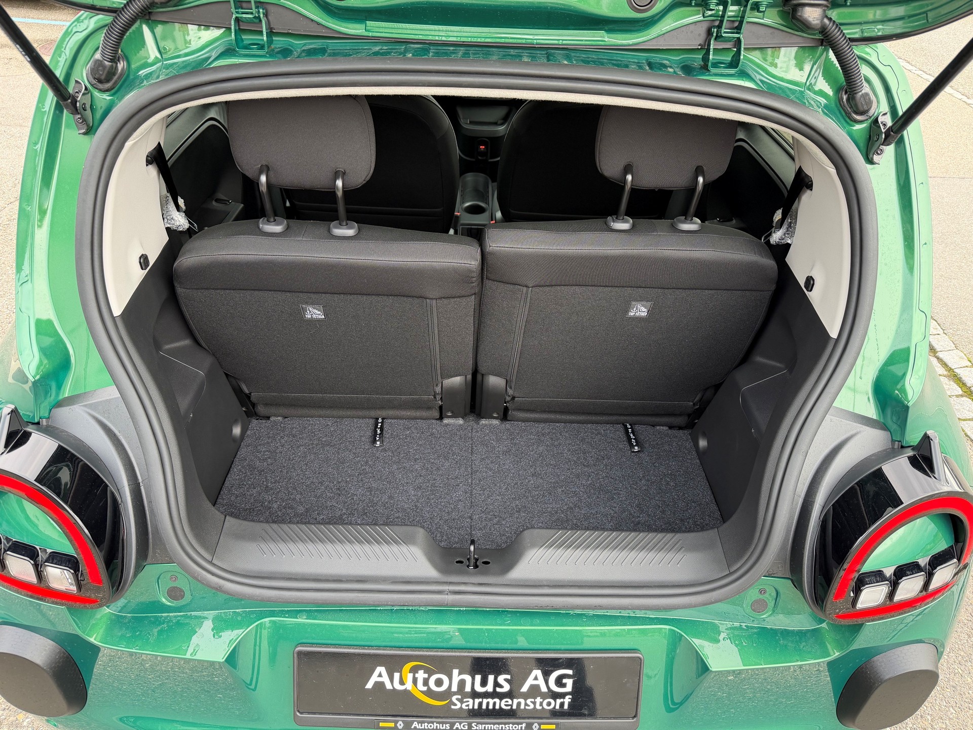 RENAULT Twingo E-Tech 27kWh Techno-image-15