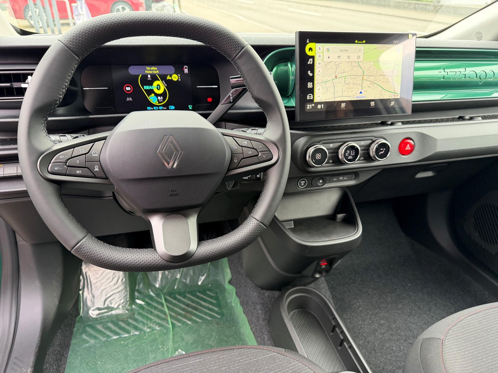 RENAULT Twingo E-Tech 27kWh Techno-image-7