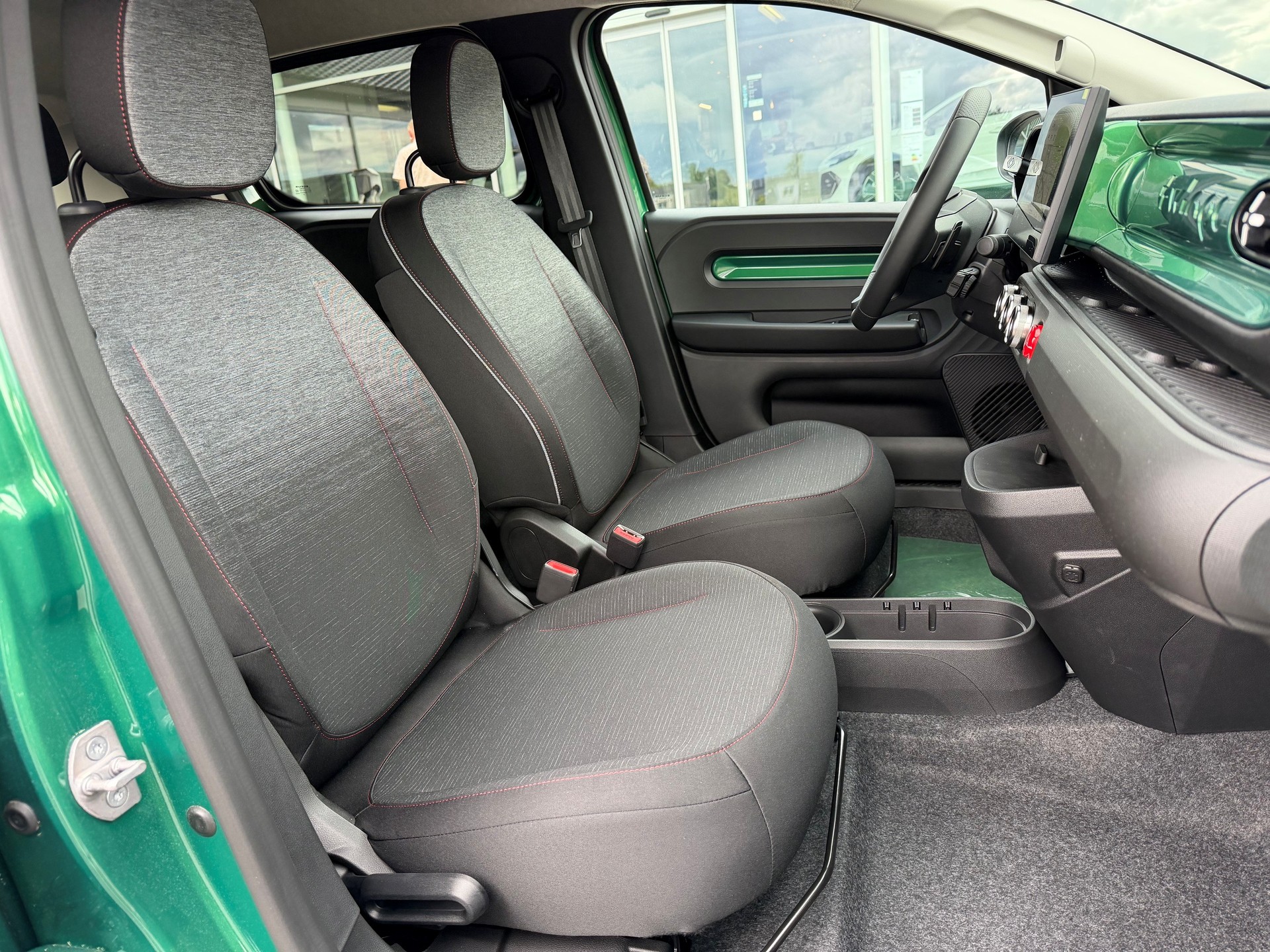 RENAULT Twingo E-Tech 27kWh Techno-image-6