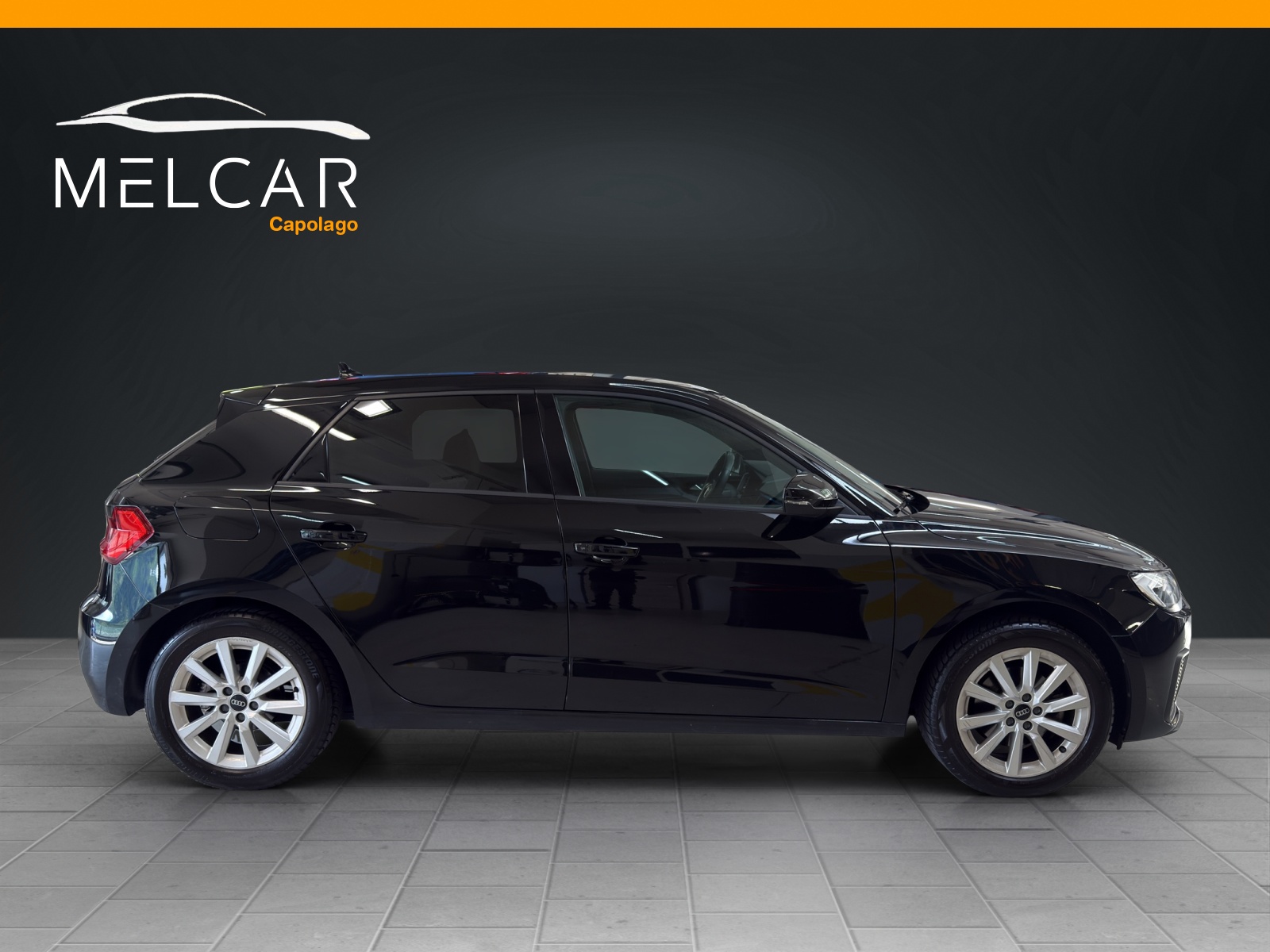 AUDI A1 Sportback 30 TFSI Attraction S-tronic-image-4