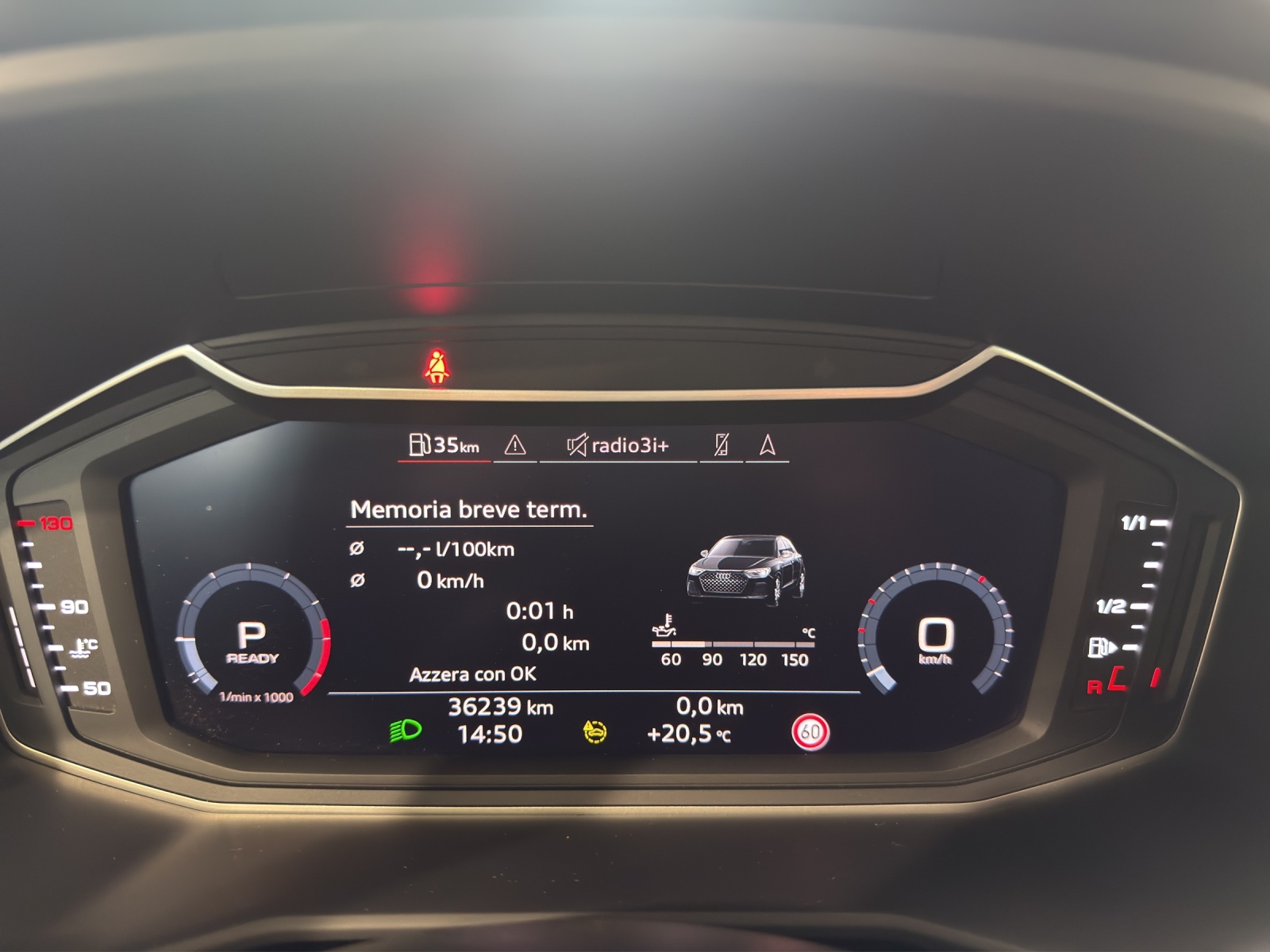AUDI A1 Sportback 30 TFSI Attraction S-tronic-image-15