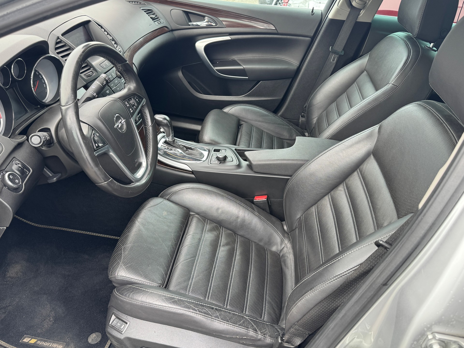 OPEL Insignia ST 2.0 Turbo Sport 4WD Aut.-image-8