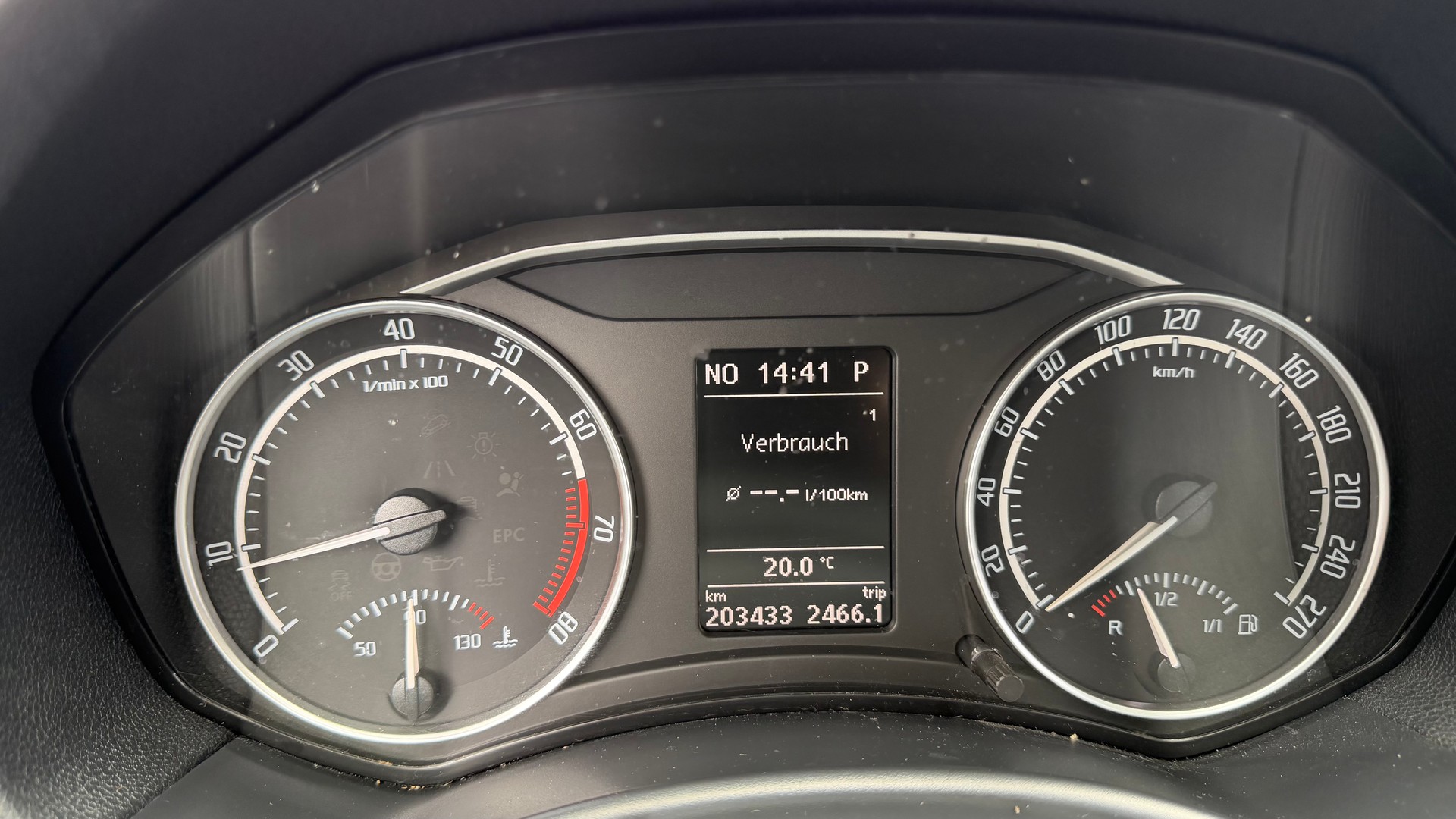 SKODA Octavia Combi 2.0 TSI RS DSG-image-13