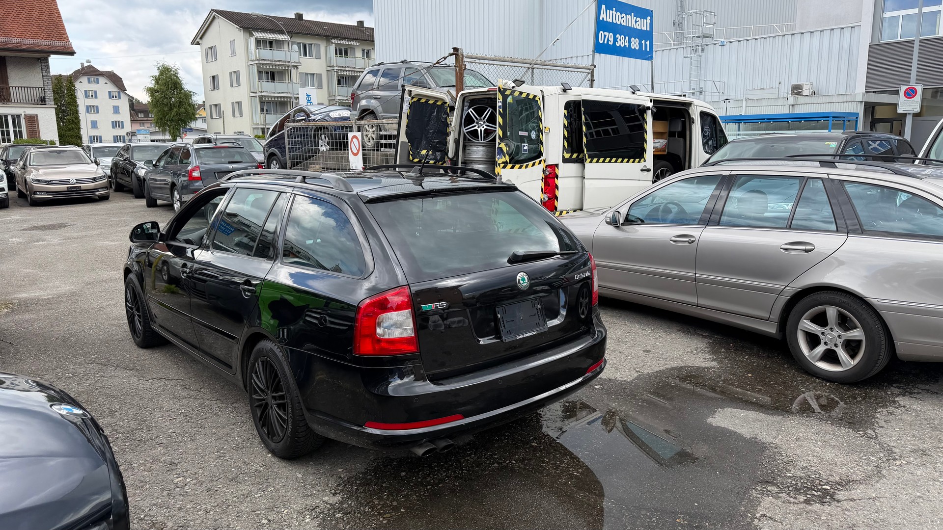 SKODA Octavia Combi 2.0 TSI RS DSG-image-2
