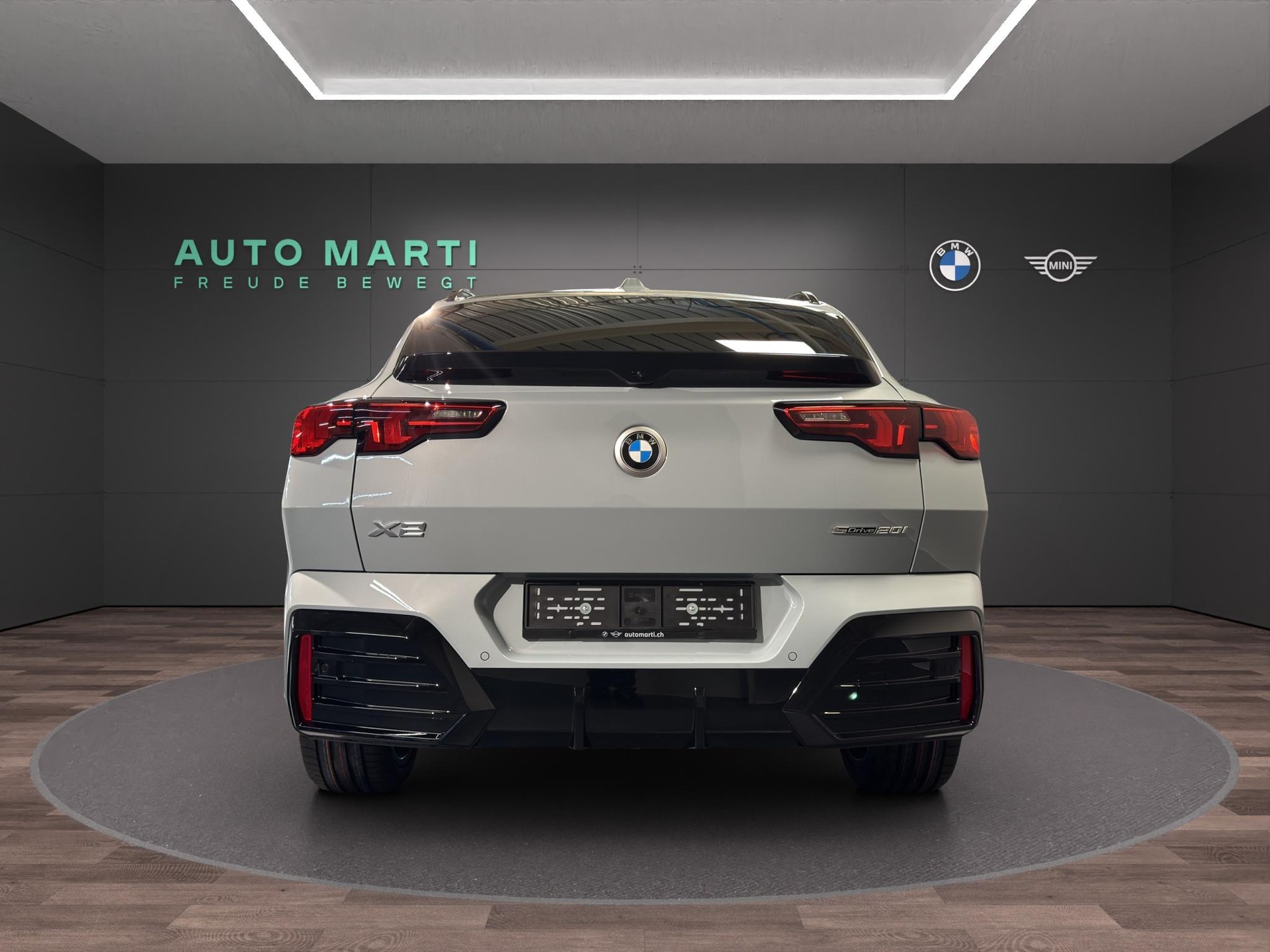 BMW X2 20i sDrive M Sport-showroom-element-2