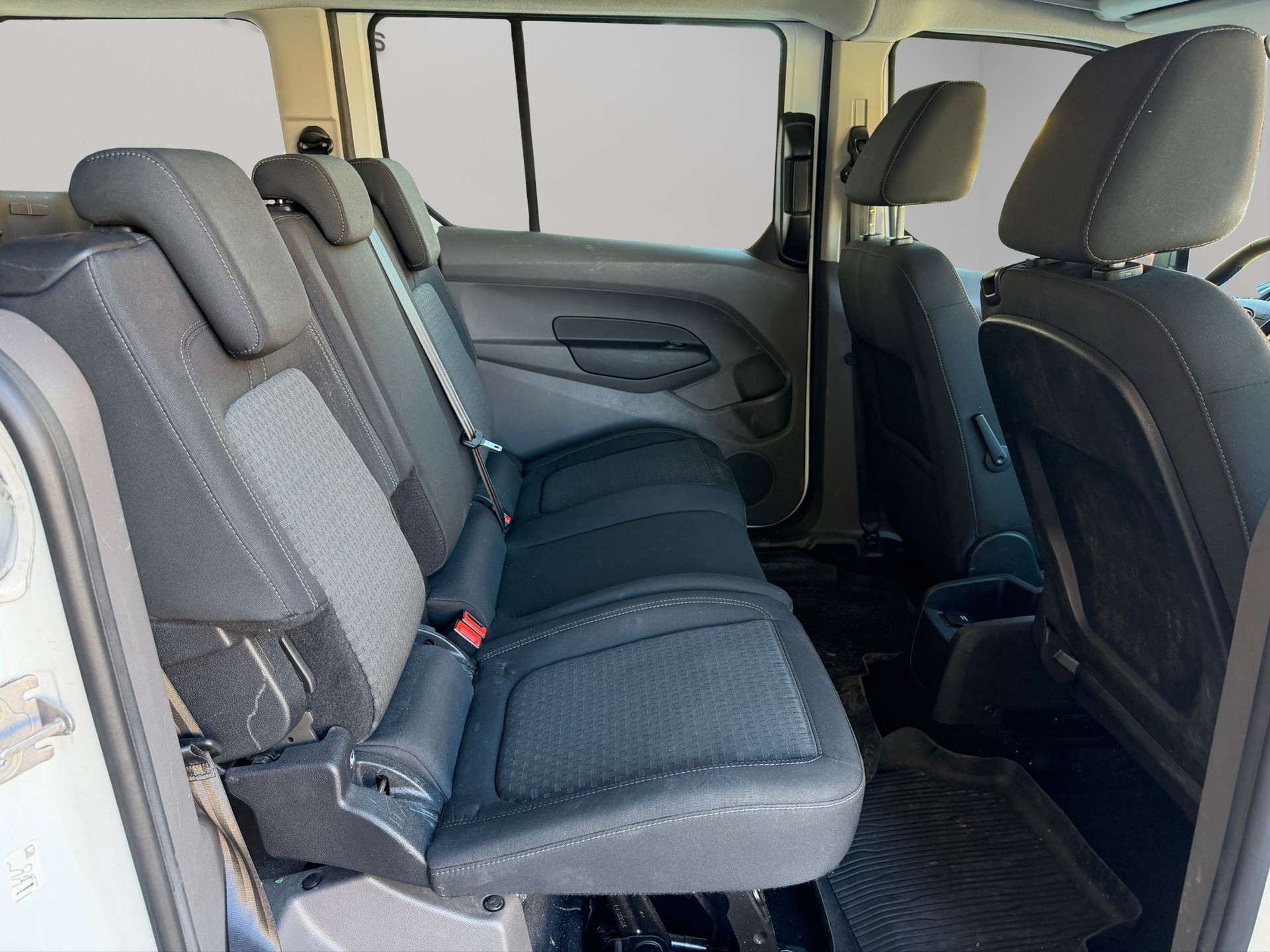 FORD Transit Connect Com T240 1.5 EcoBlue Trend Automat-image-14