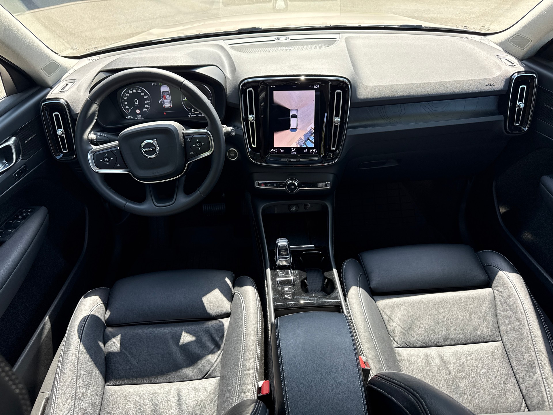 VOLVO XC40 T4 PHEV Ultimate Bright DCT-image-12