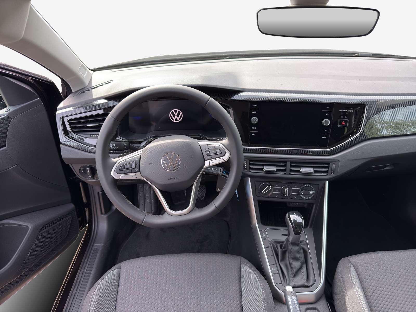 VW Polo 1.0 TSI Life DSG-image-8