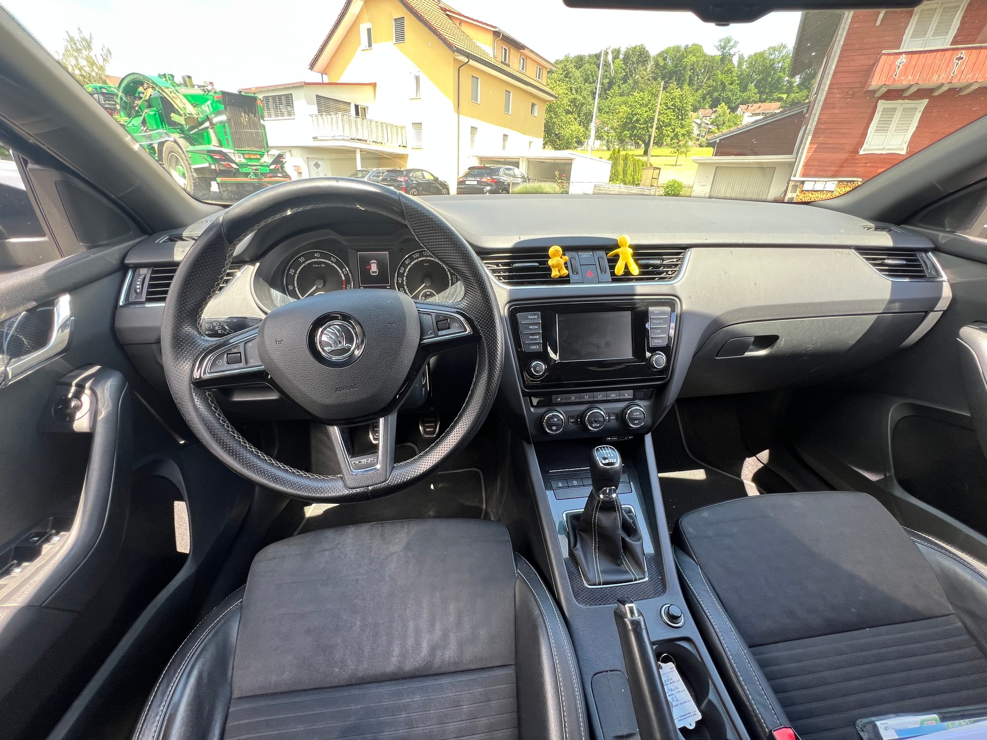SKODA Octavia Combi RS FS162-image-9