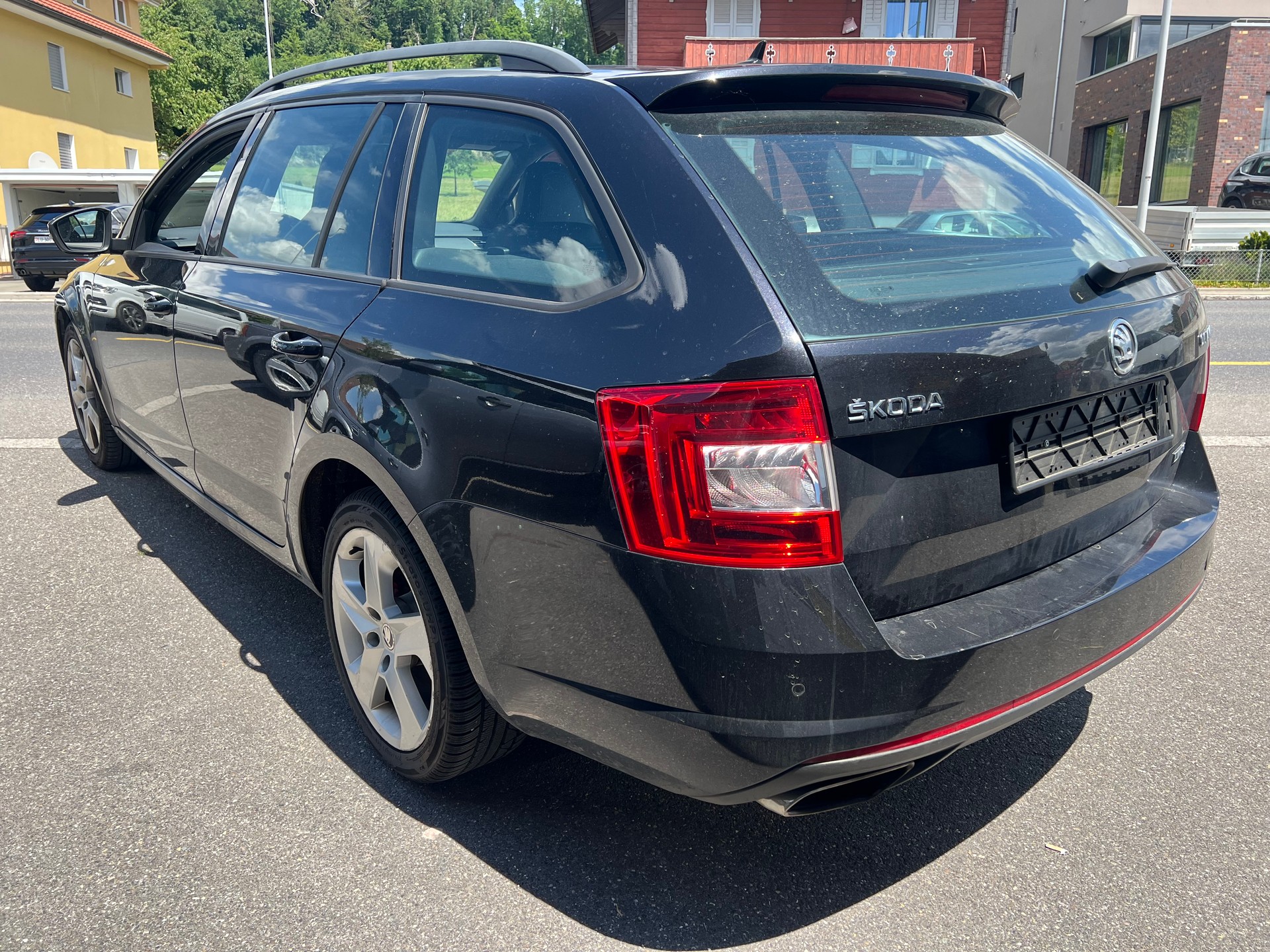 SKODA Octavia Combi RS FS162-image-6