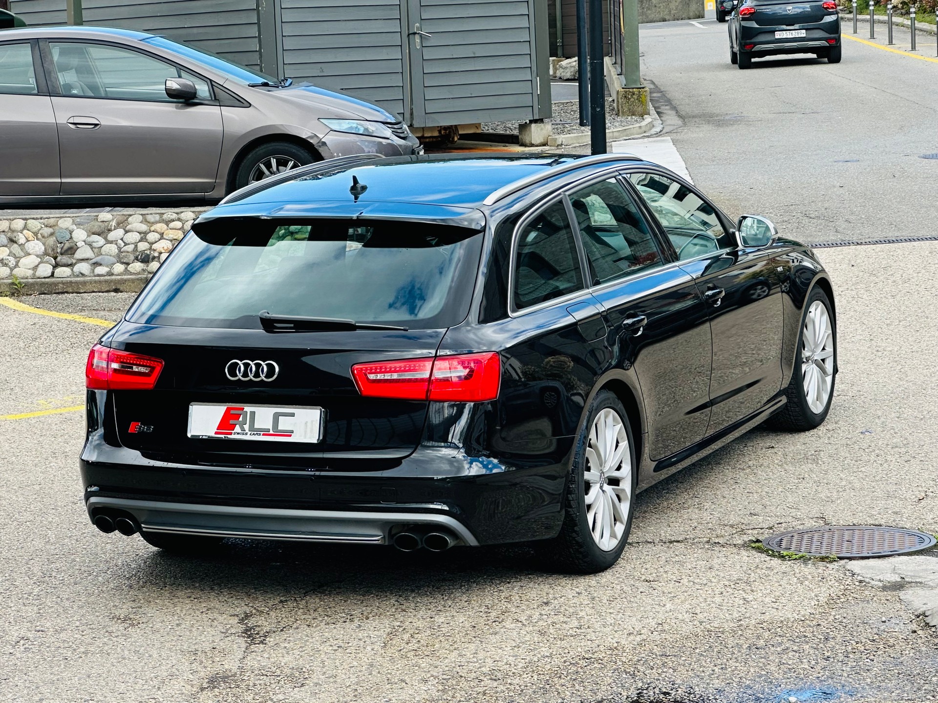 AUDI S6 Avant 4.0 TFSI V8 quattro S-tronic-image-6