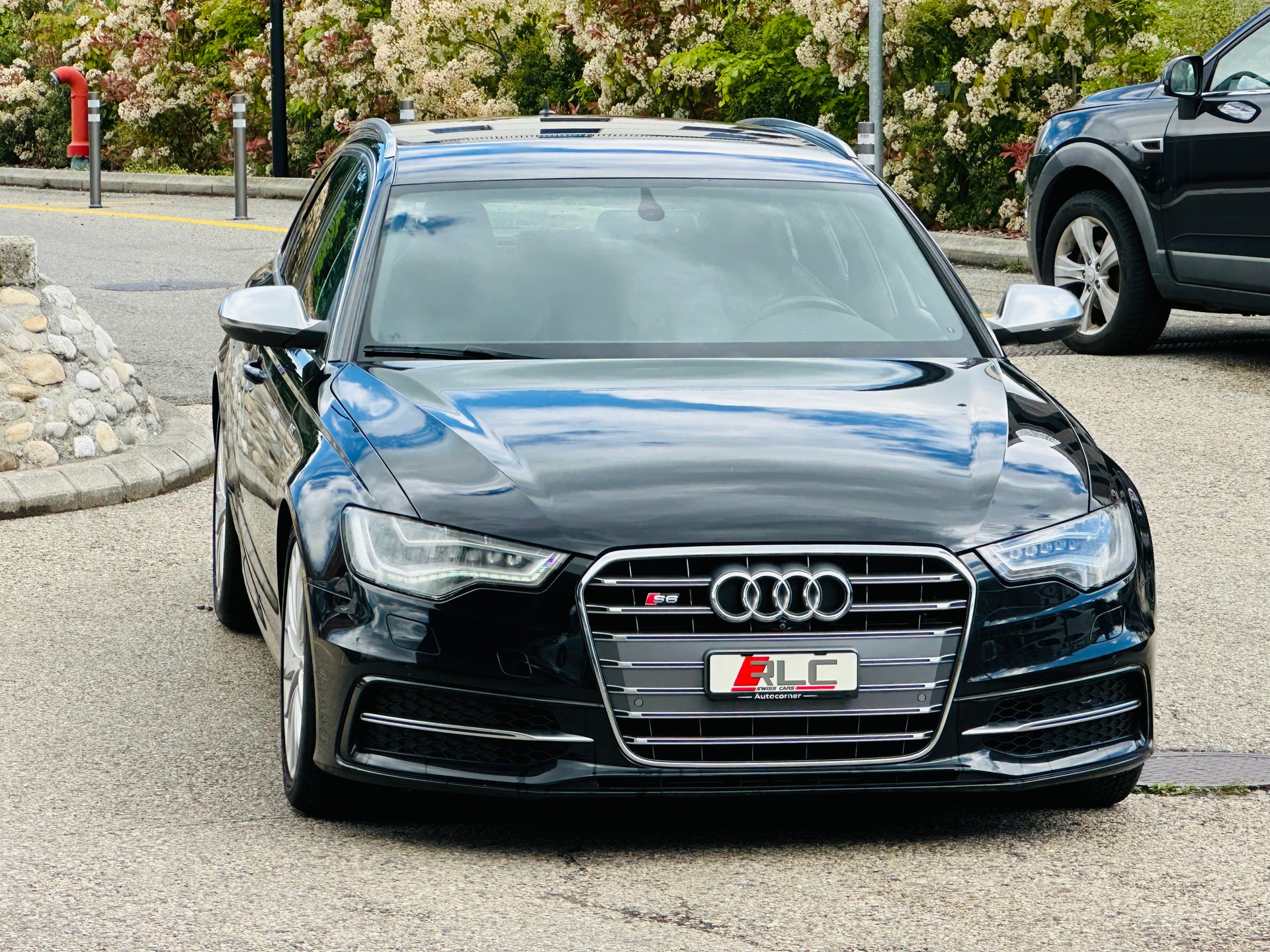 AUDI S6 Avant 4.0 TFSI V8 quattro S-tronic-image-3