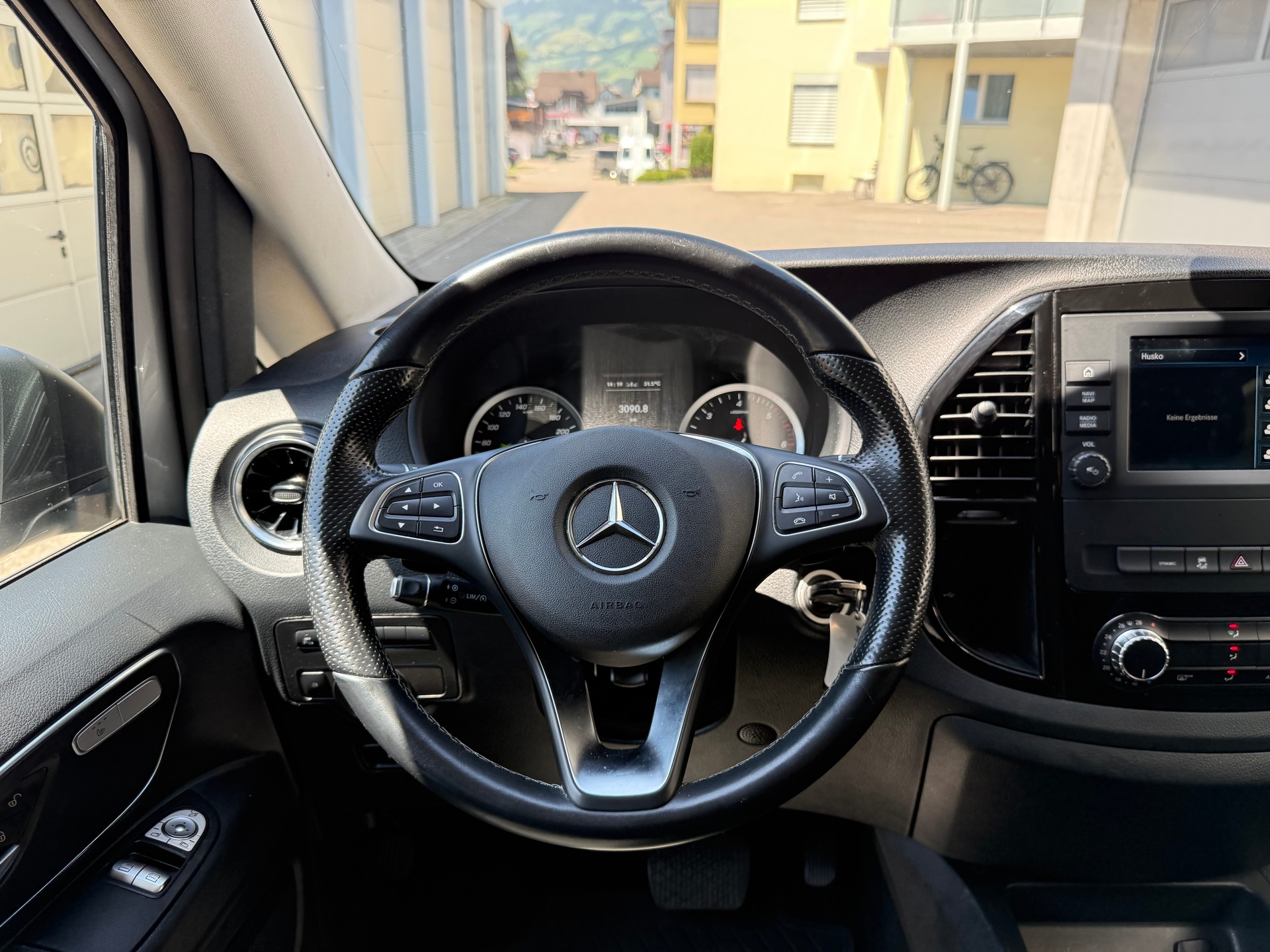 MERCEDES-BENZ Vito 116 CDI Lang Pro Tourer 4Matic 9G-Tronic 5-Plätzer-image-12